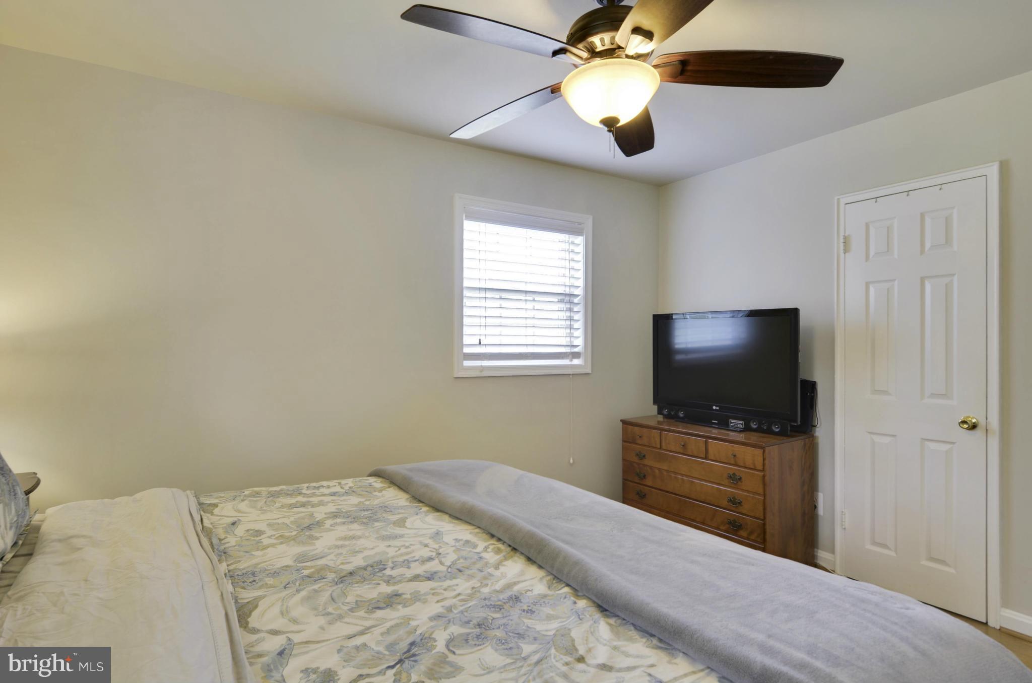 WHEATON WOODS - Residential