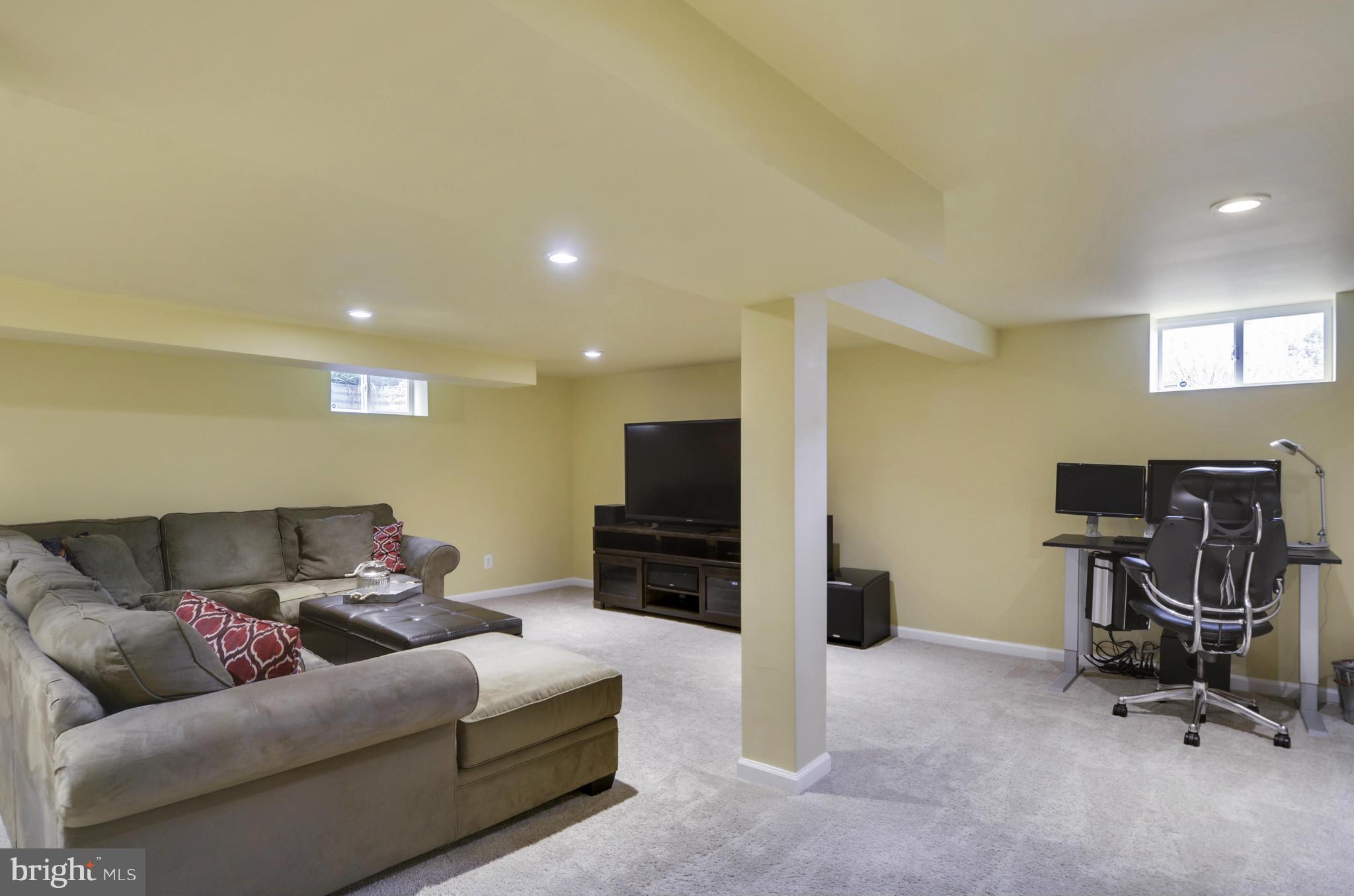 WHEATON WOODS - Residential