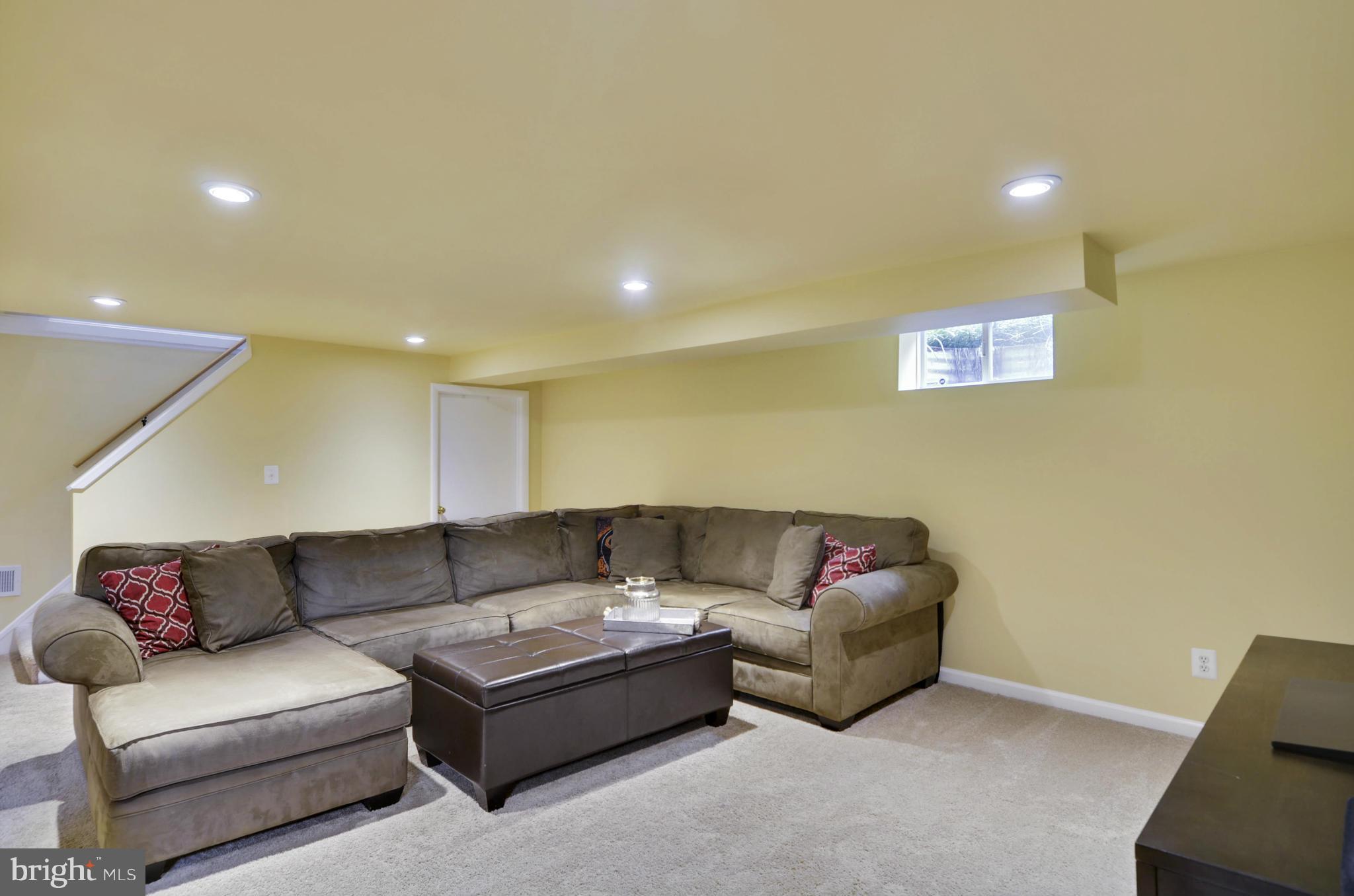 WHEATON WOODS - Residential