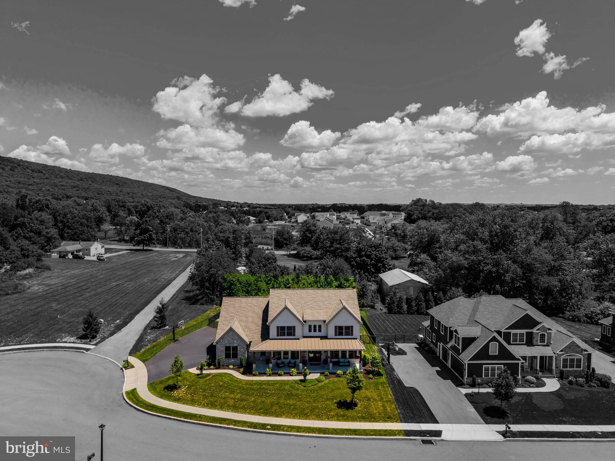 AVERY GLEN - Residential