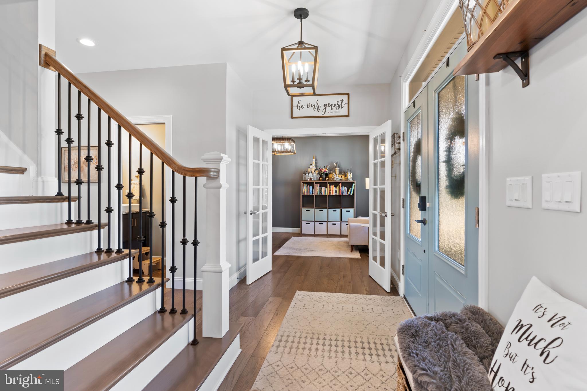 AVERY GLEN - Residential