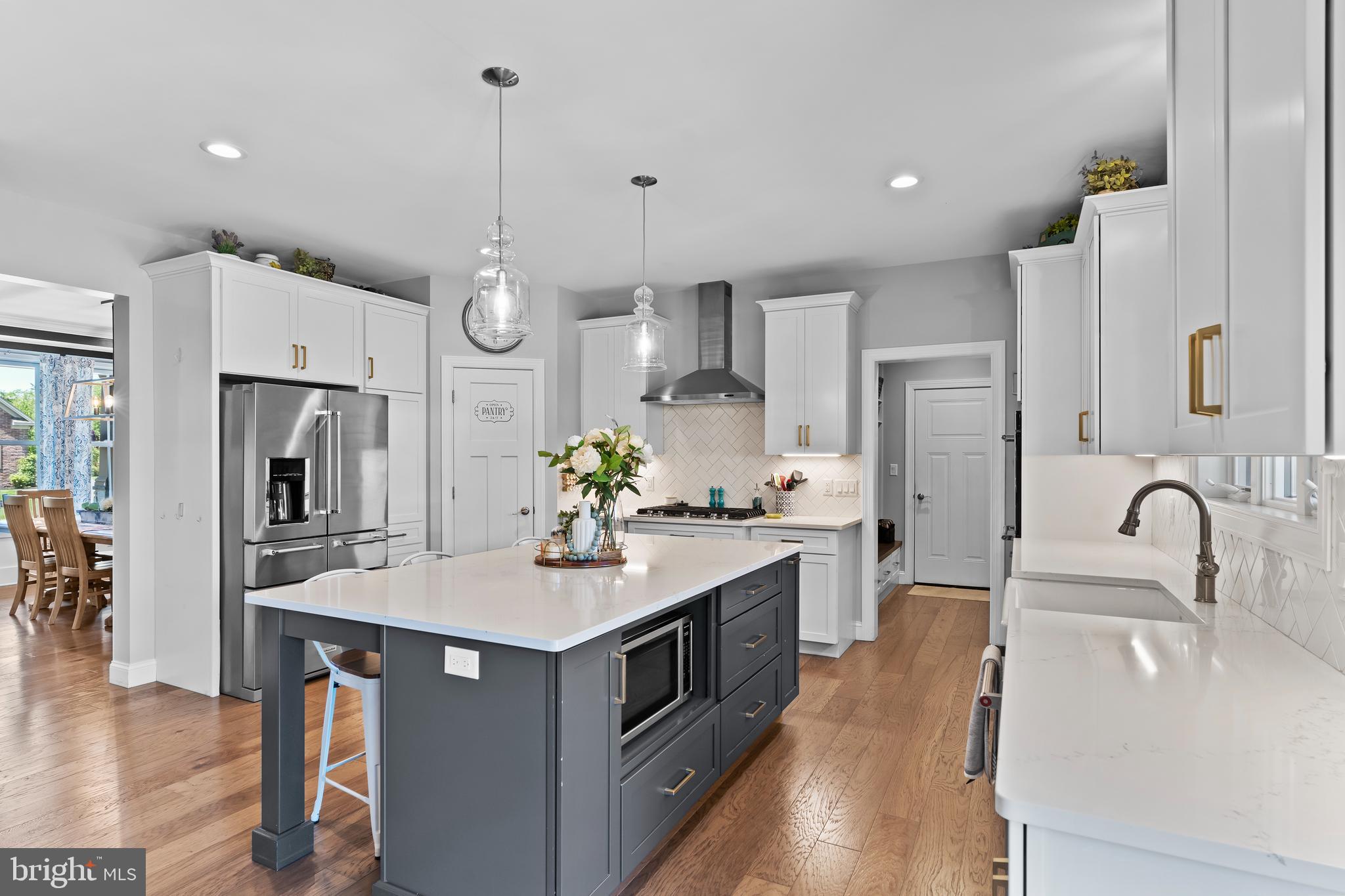 AVERY GLEN - Residential