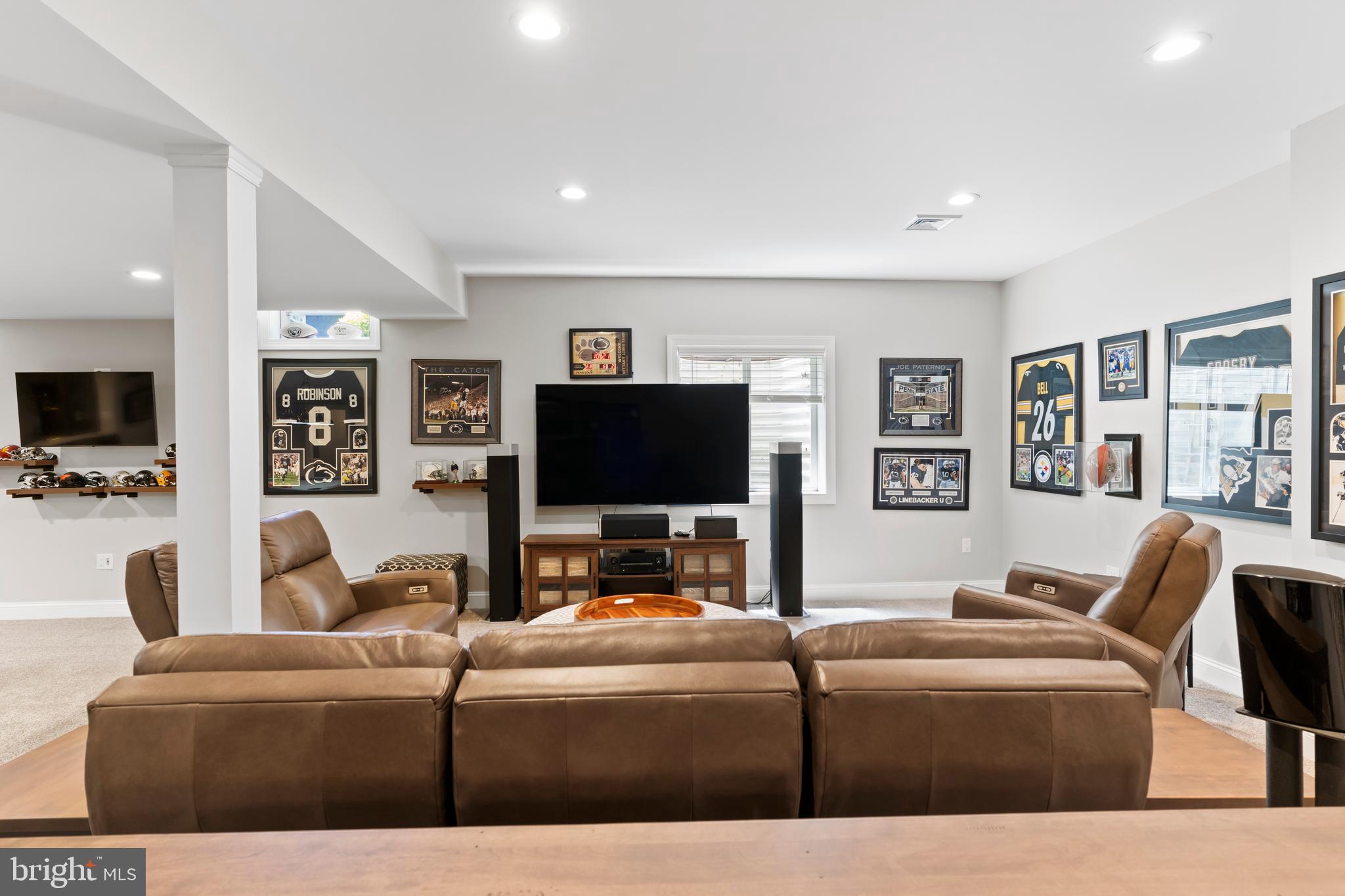 AVERY GLEN - Residential