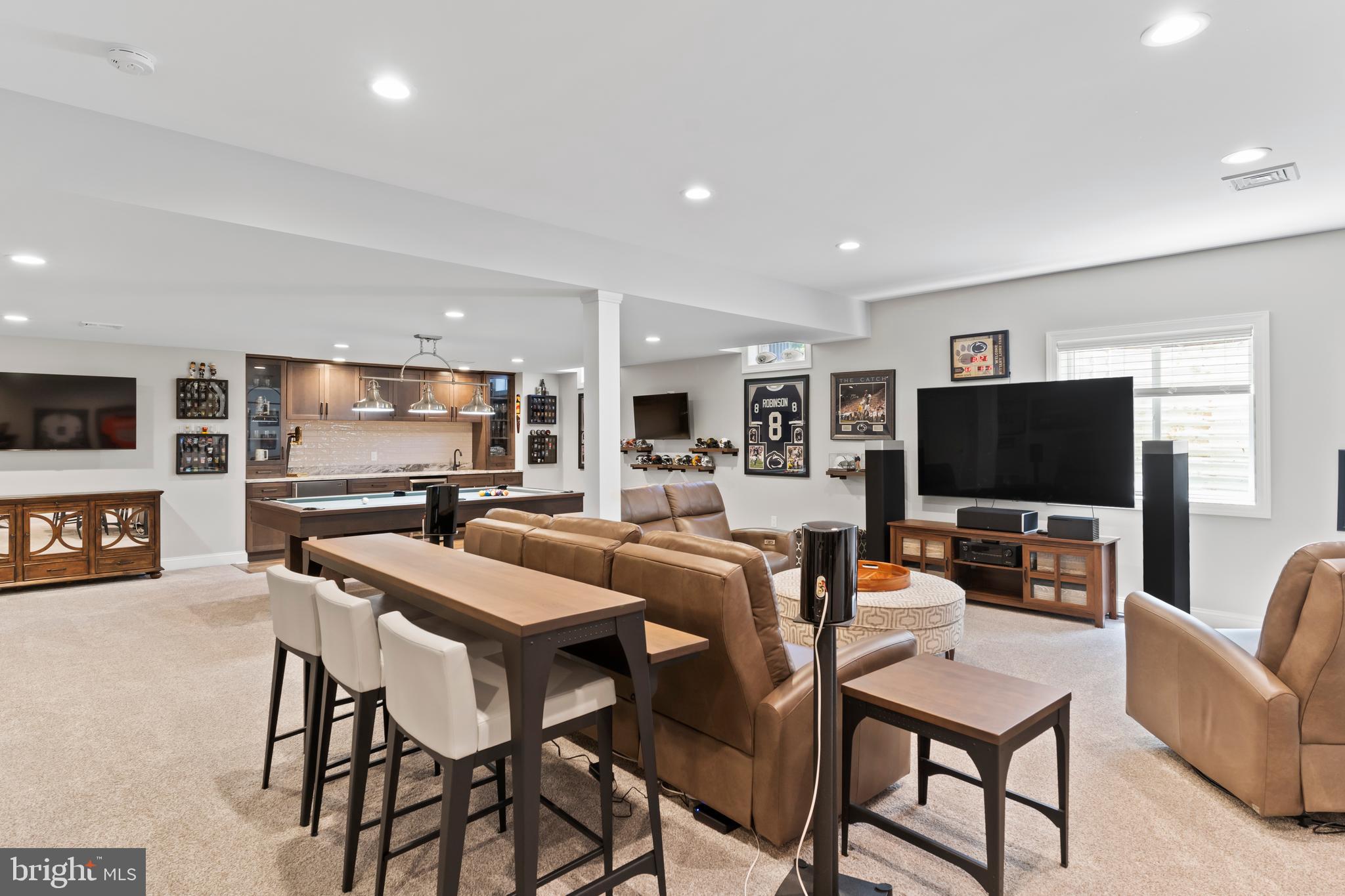 AVERY GLEN - Residential