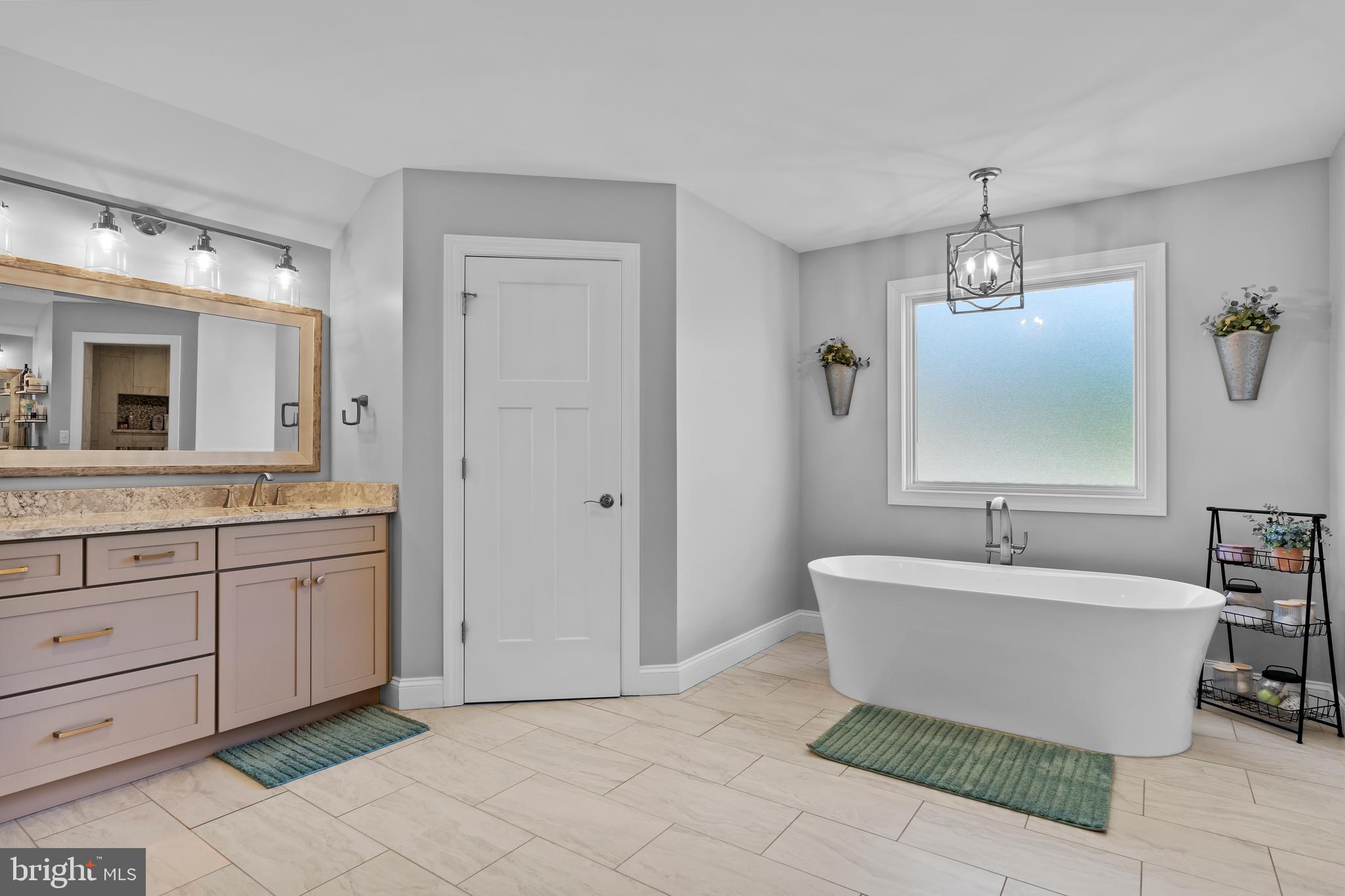 AVERY GLEN - Residential