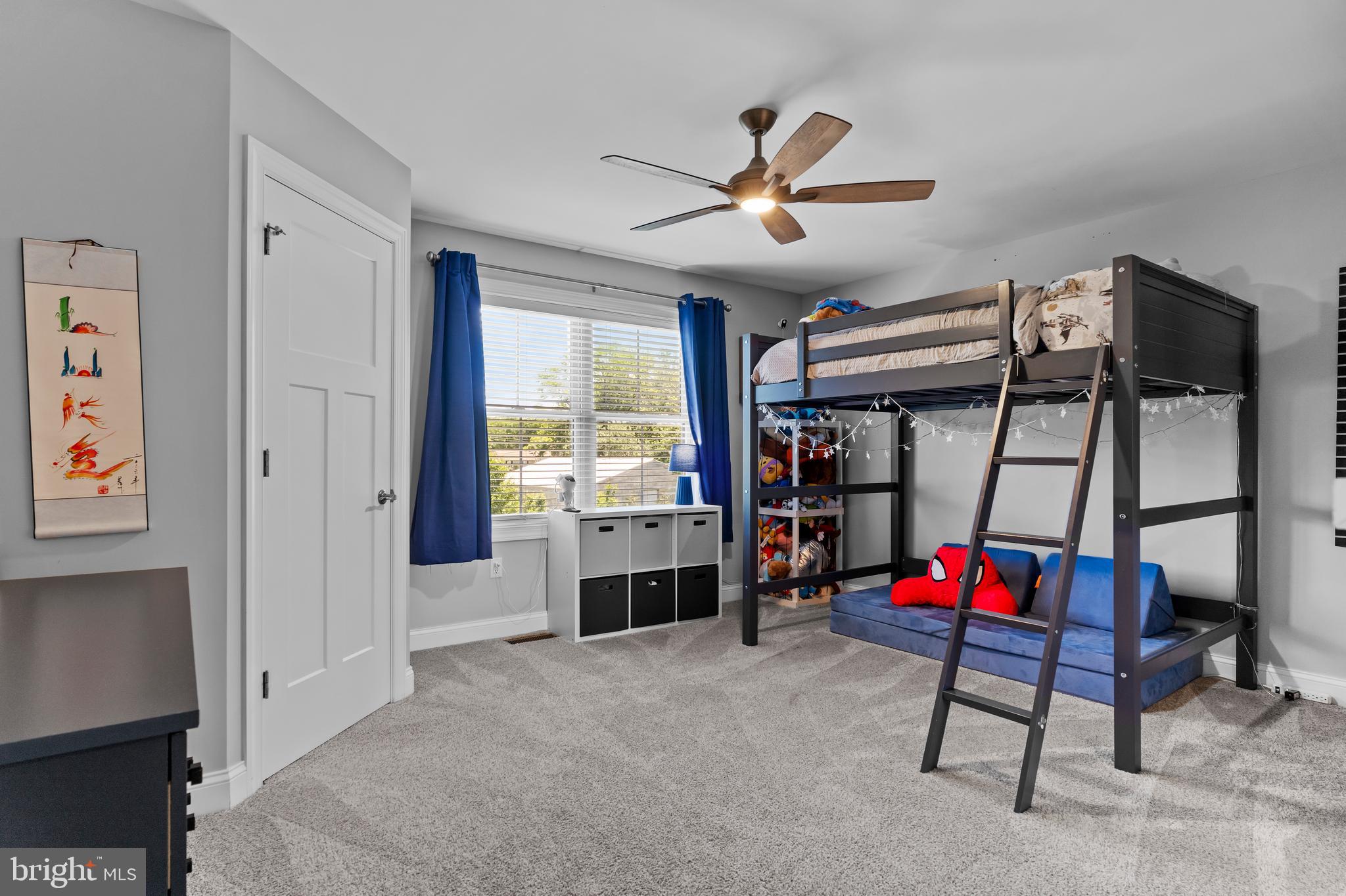 AVERY GLEN - Residential