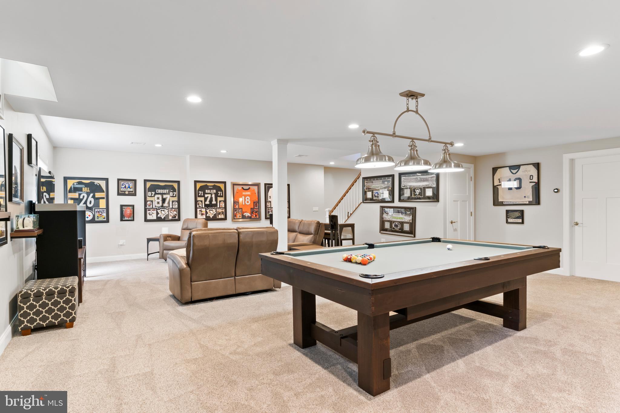 AVERY GLEN - Residential