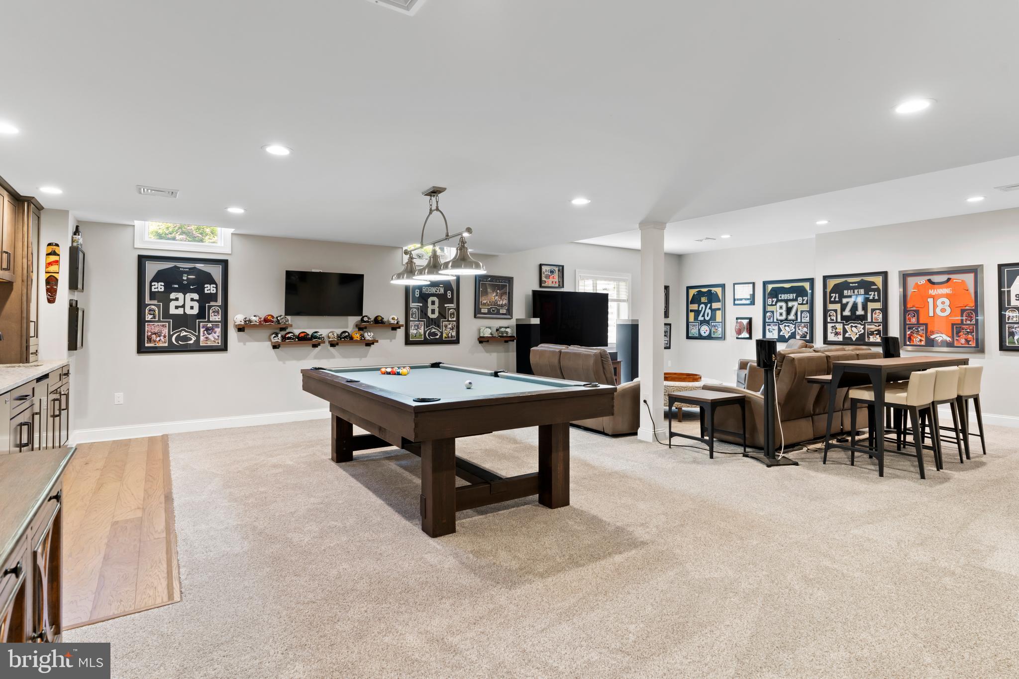 AVERY GLEN - Residential