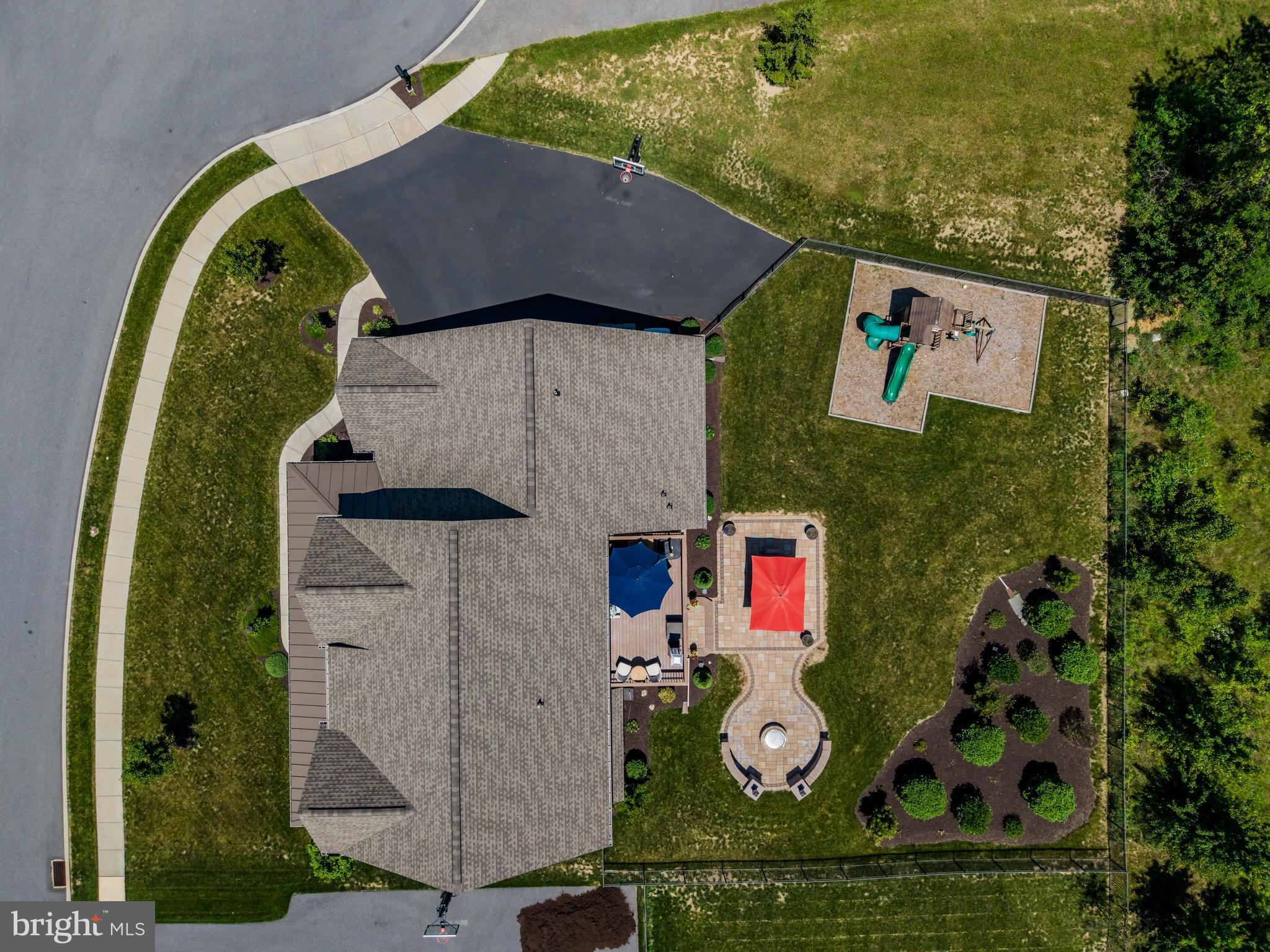 AVERY GLEN - Residential