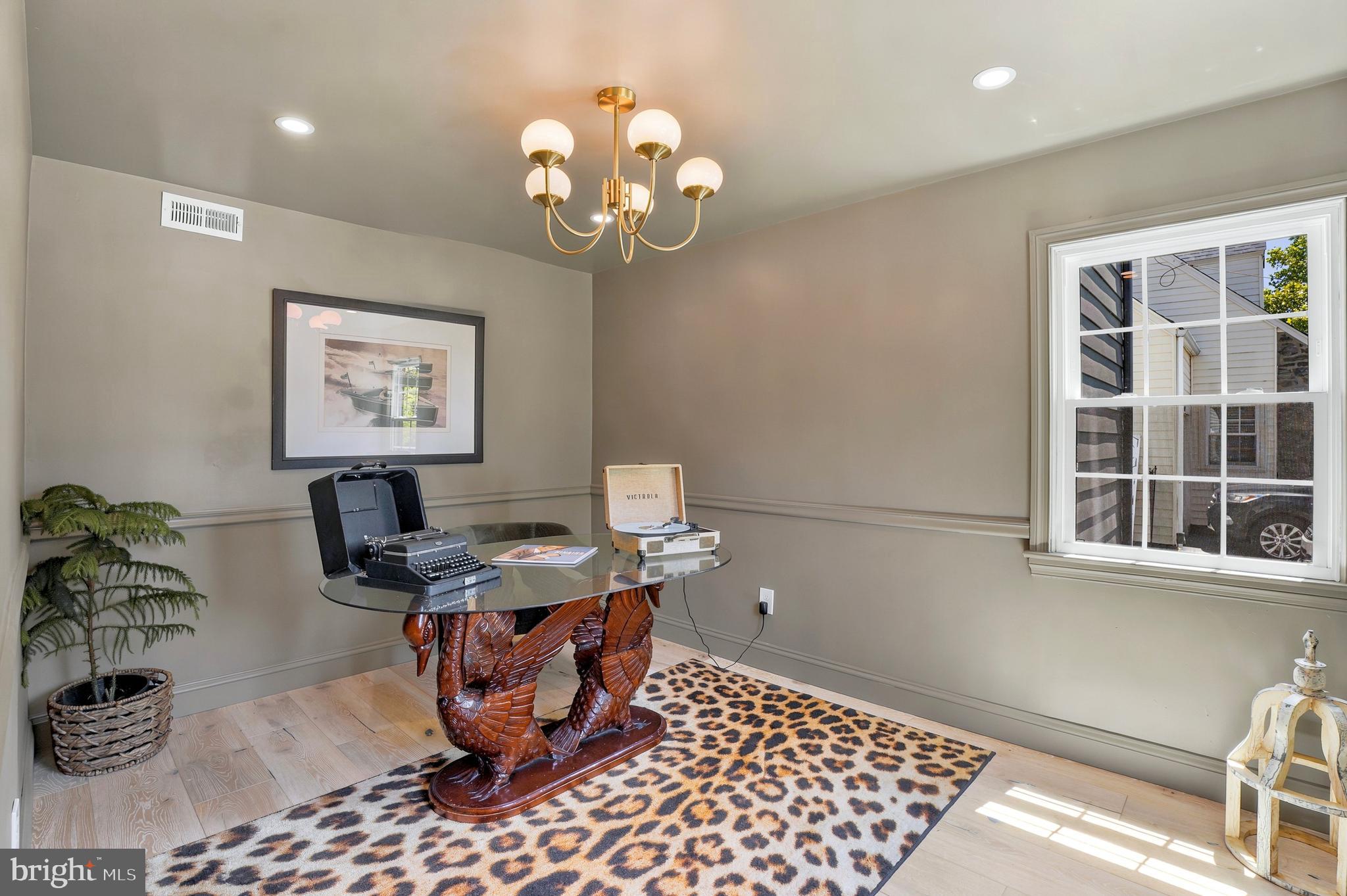WYNNEWOOD - Residential