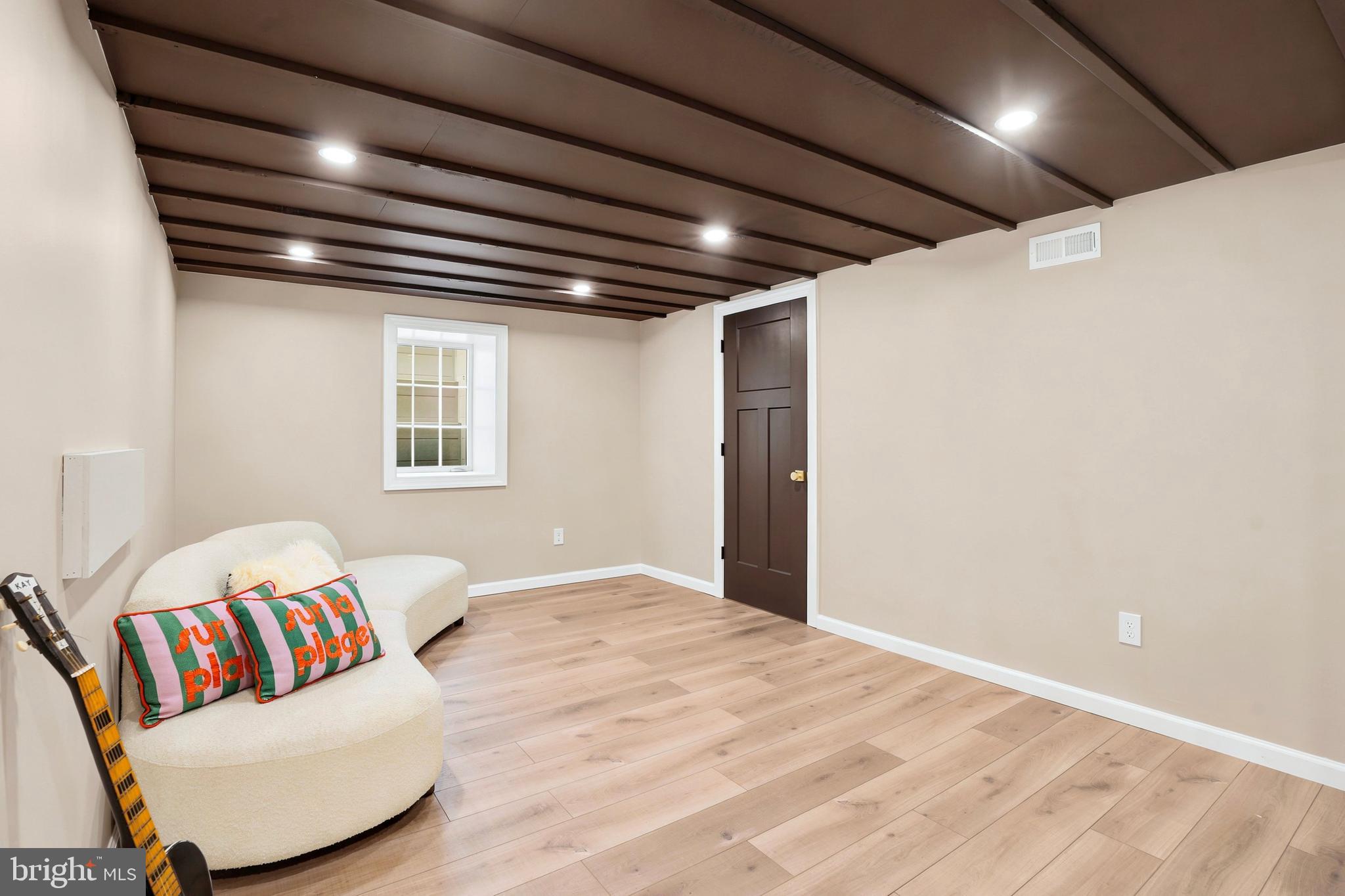 WYNNEWOOD - Residential