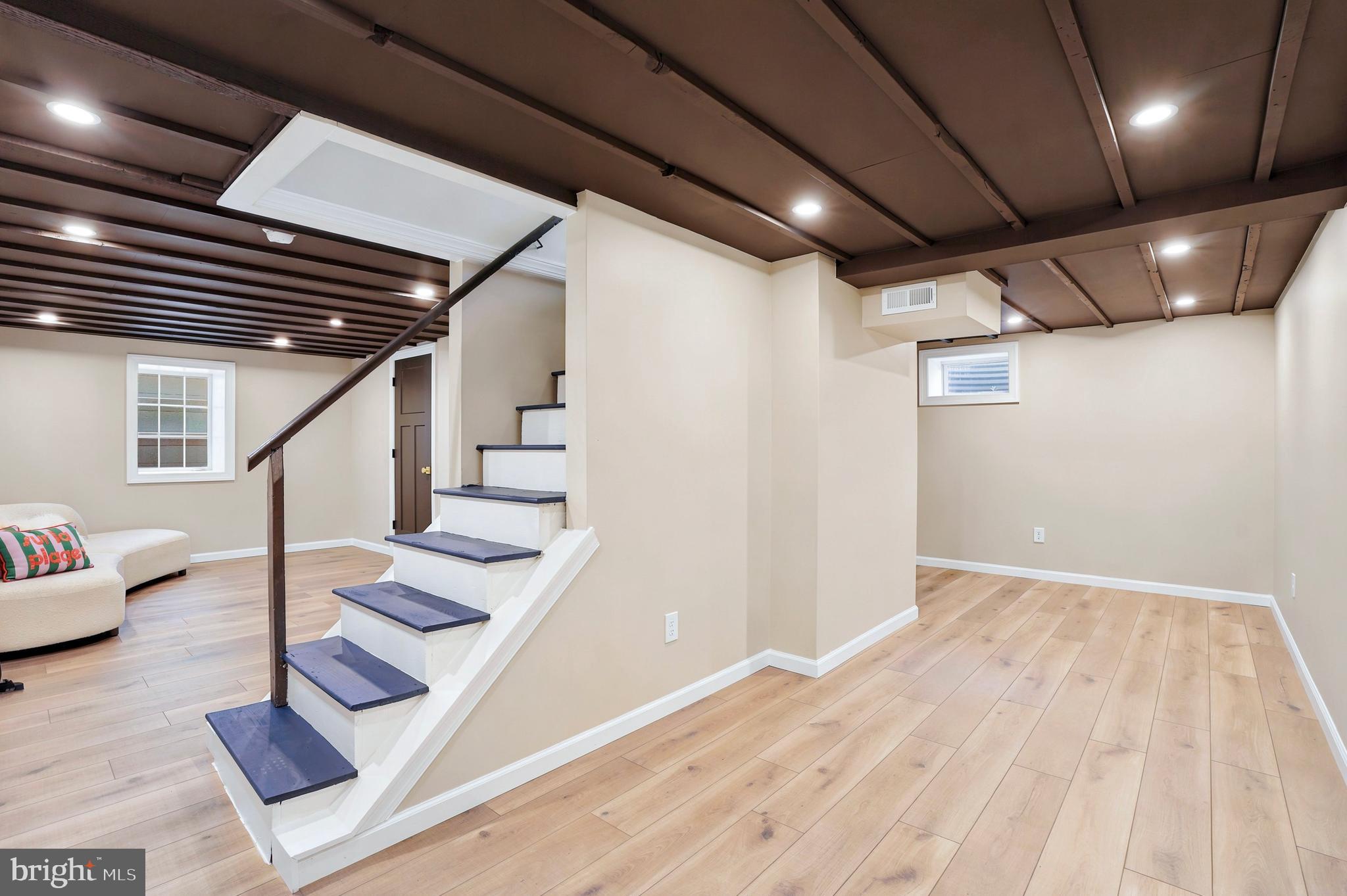 WYNNEWOOD - Residential