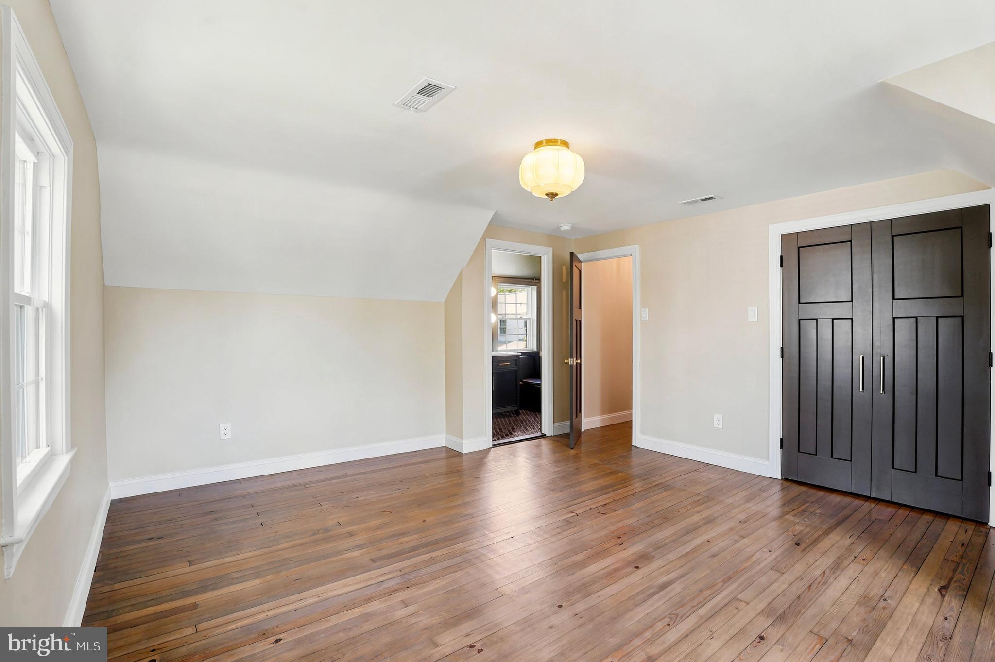 WYNNEWOOD - Residential