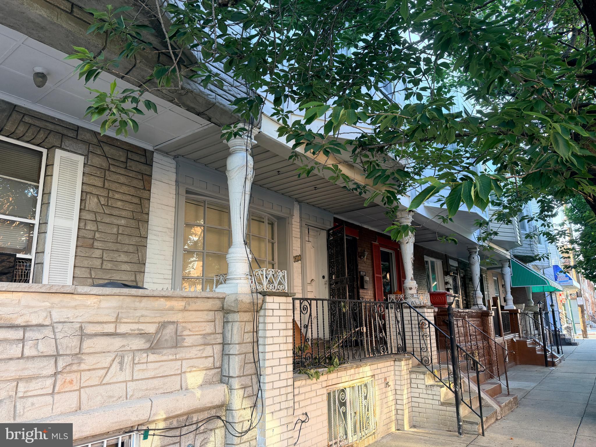 POINT BREEZE - Residential