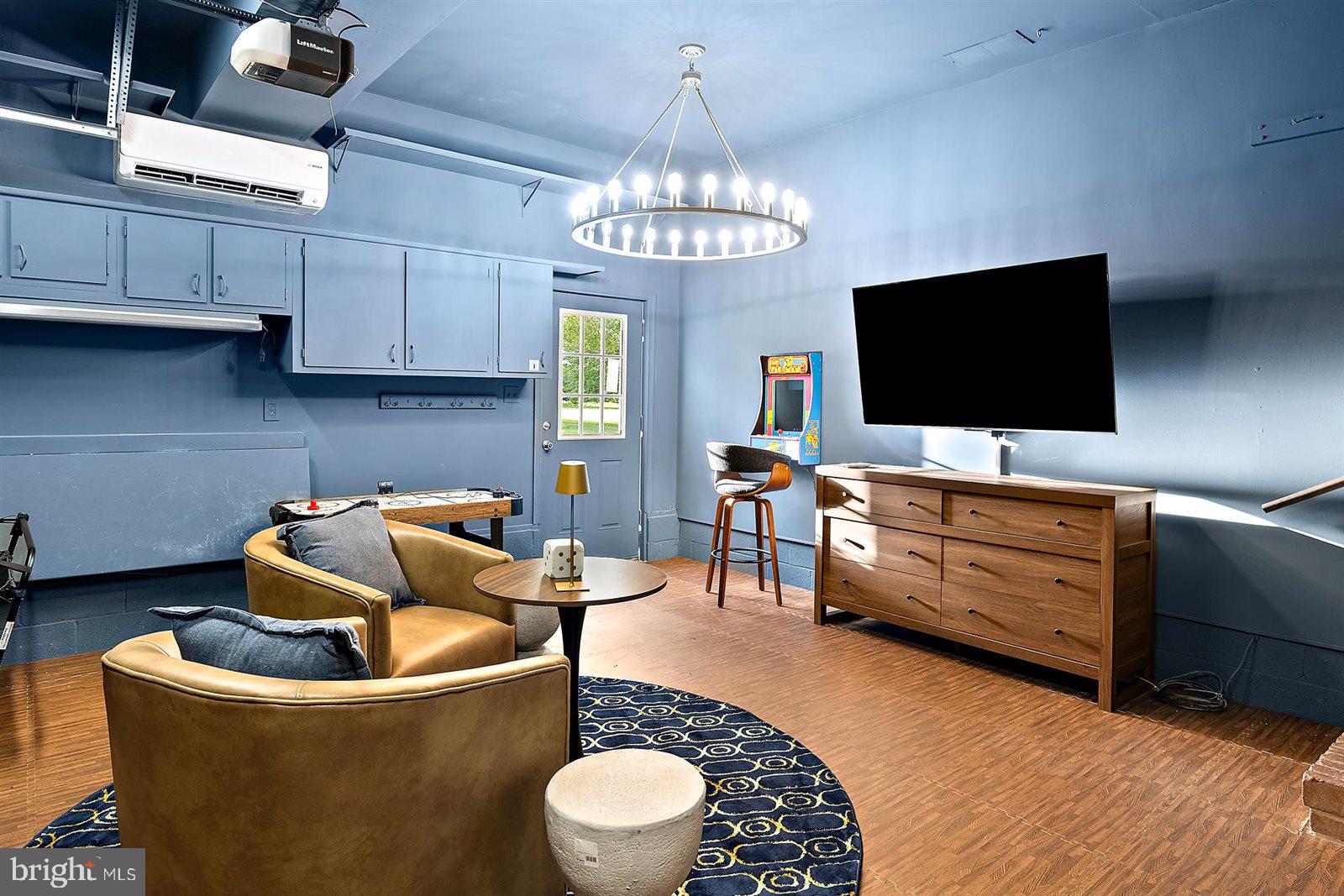 KIRWANS LANDING - Residential
