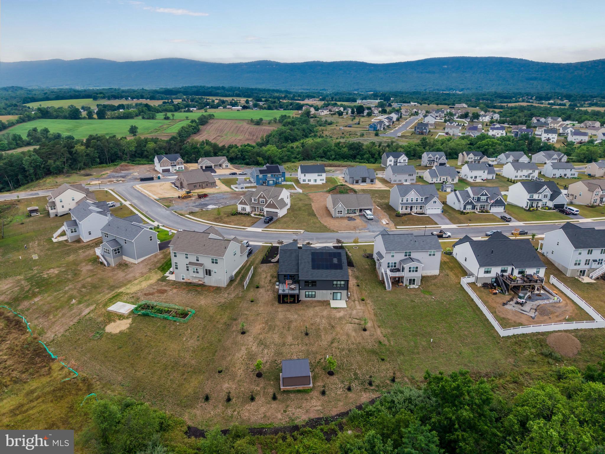 MOUNTAIN VIEW ESTATES - Residential