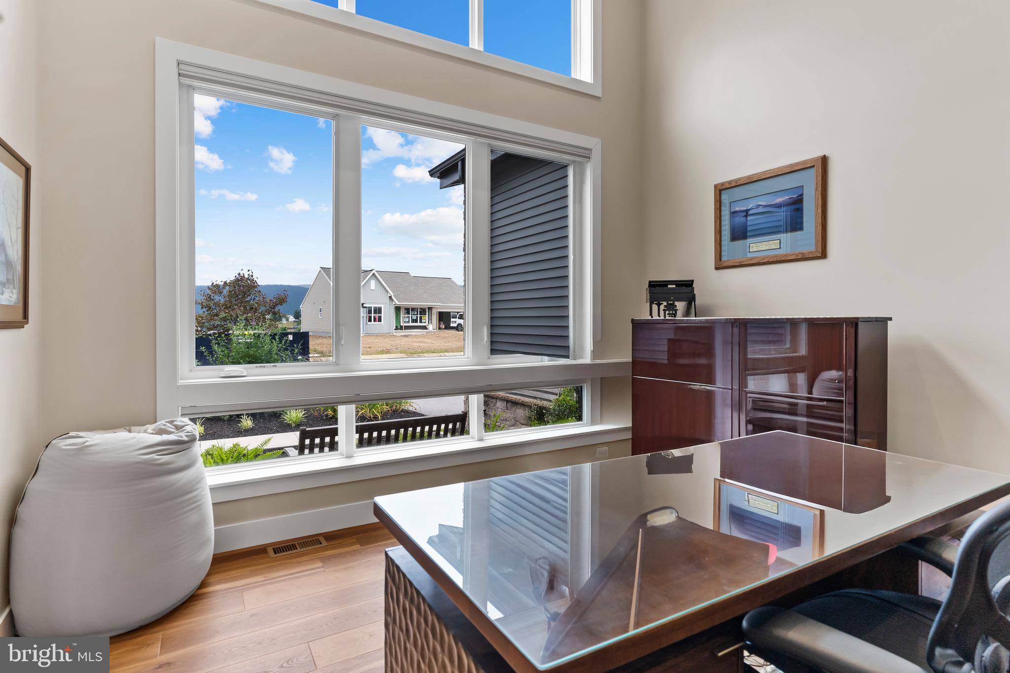 MOUNTAIN VIEW ESTATES - Residential