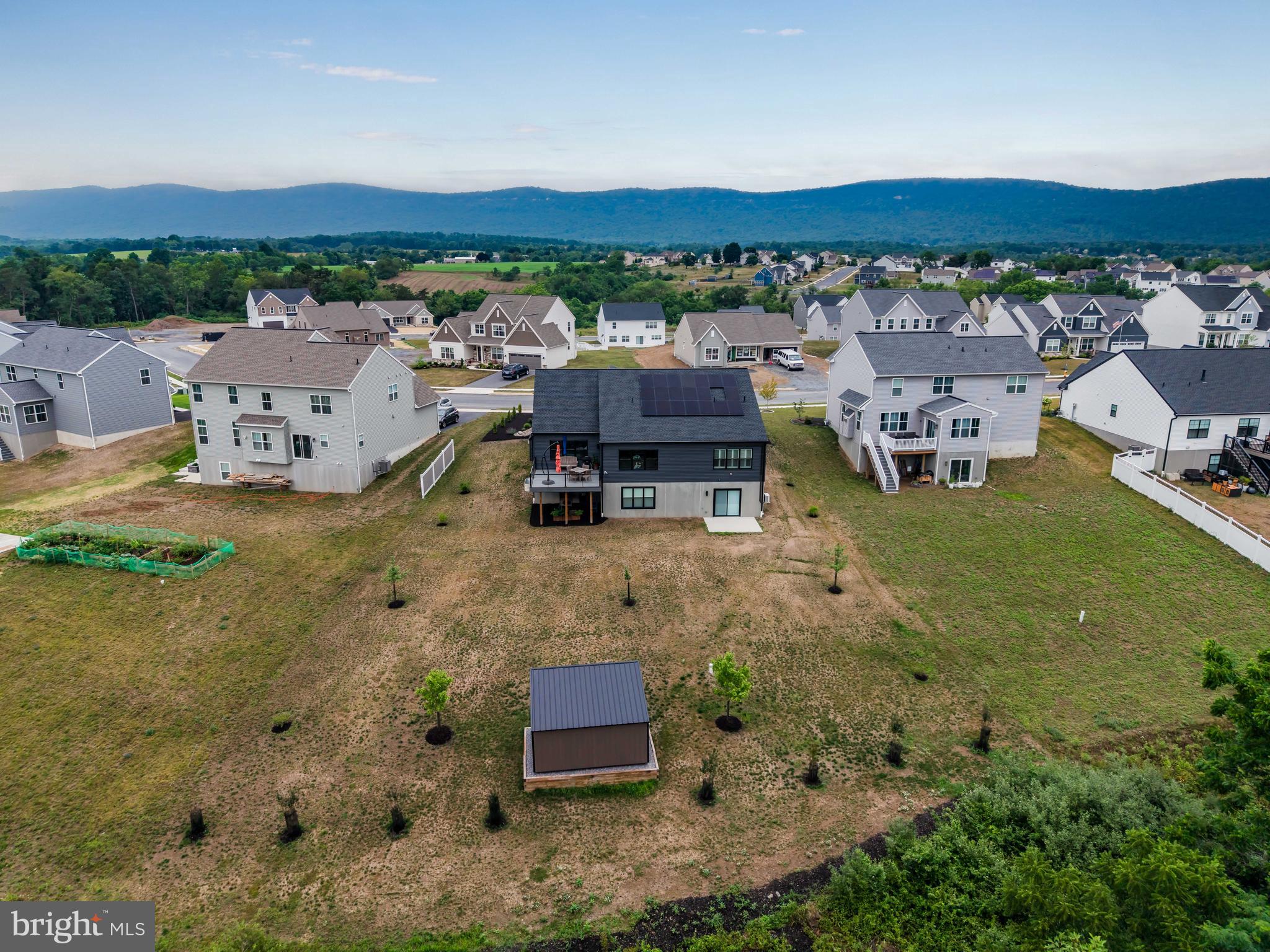 MOUNTAIN VIEW ESTATES - Residential