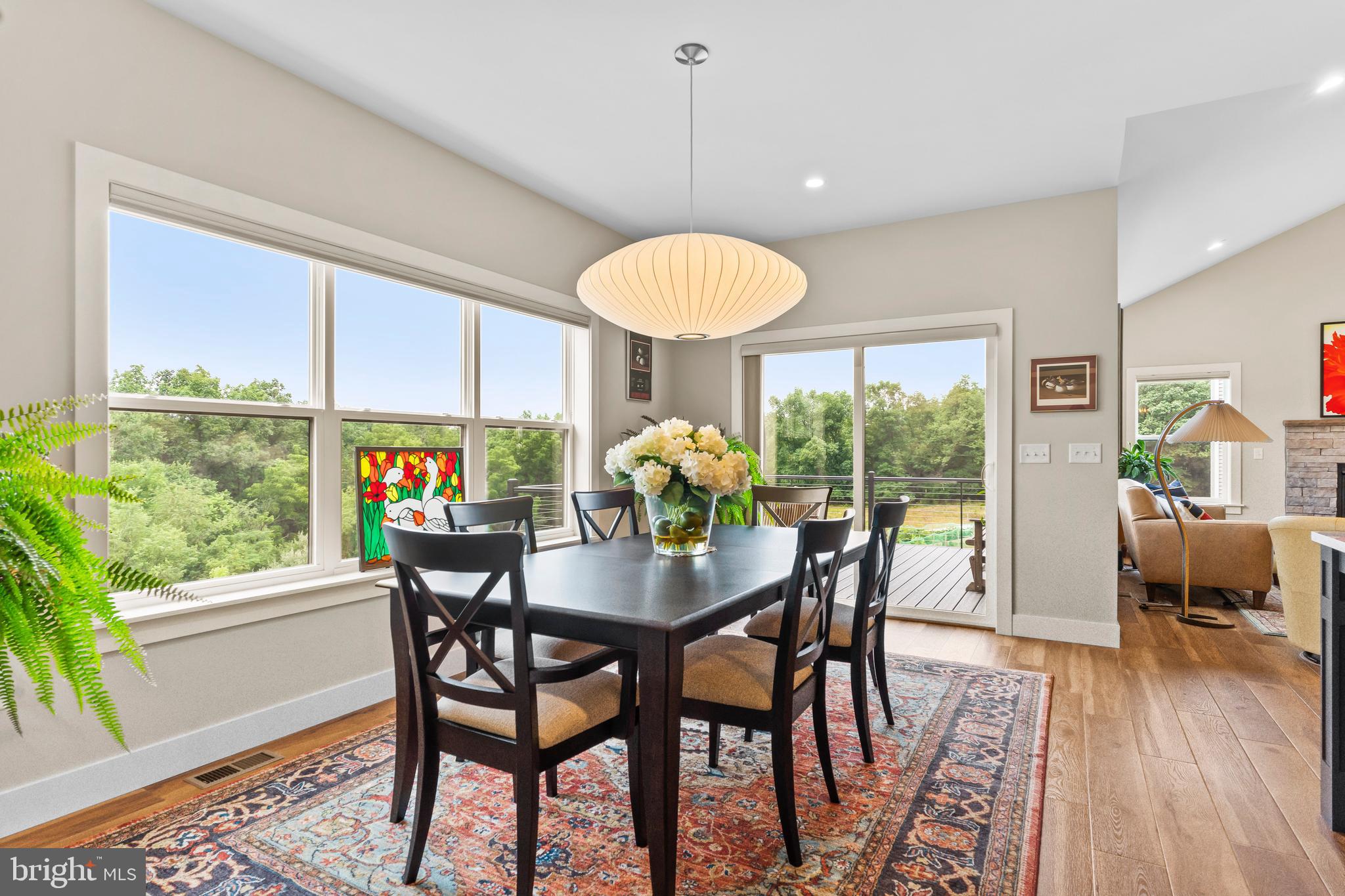 MOUNTAIN VIEW ESTATES - Residential