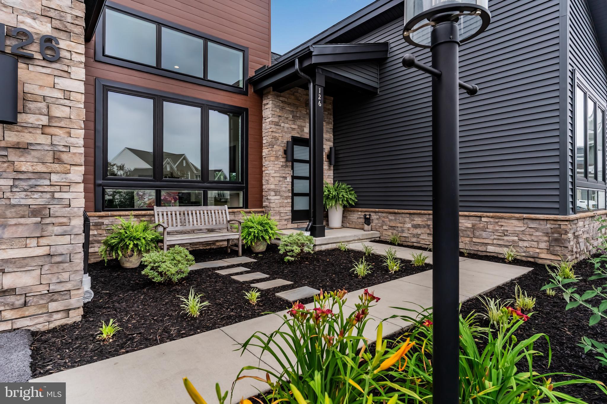 MOUNTAIN VIEW ESTATES - Residential