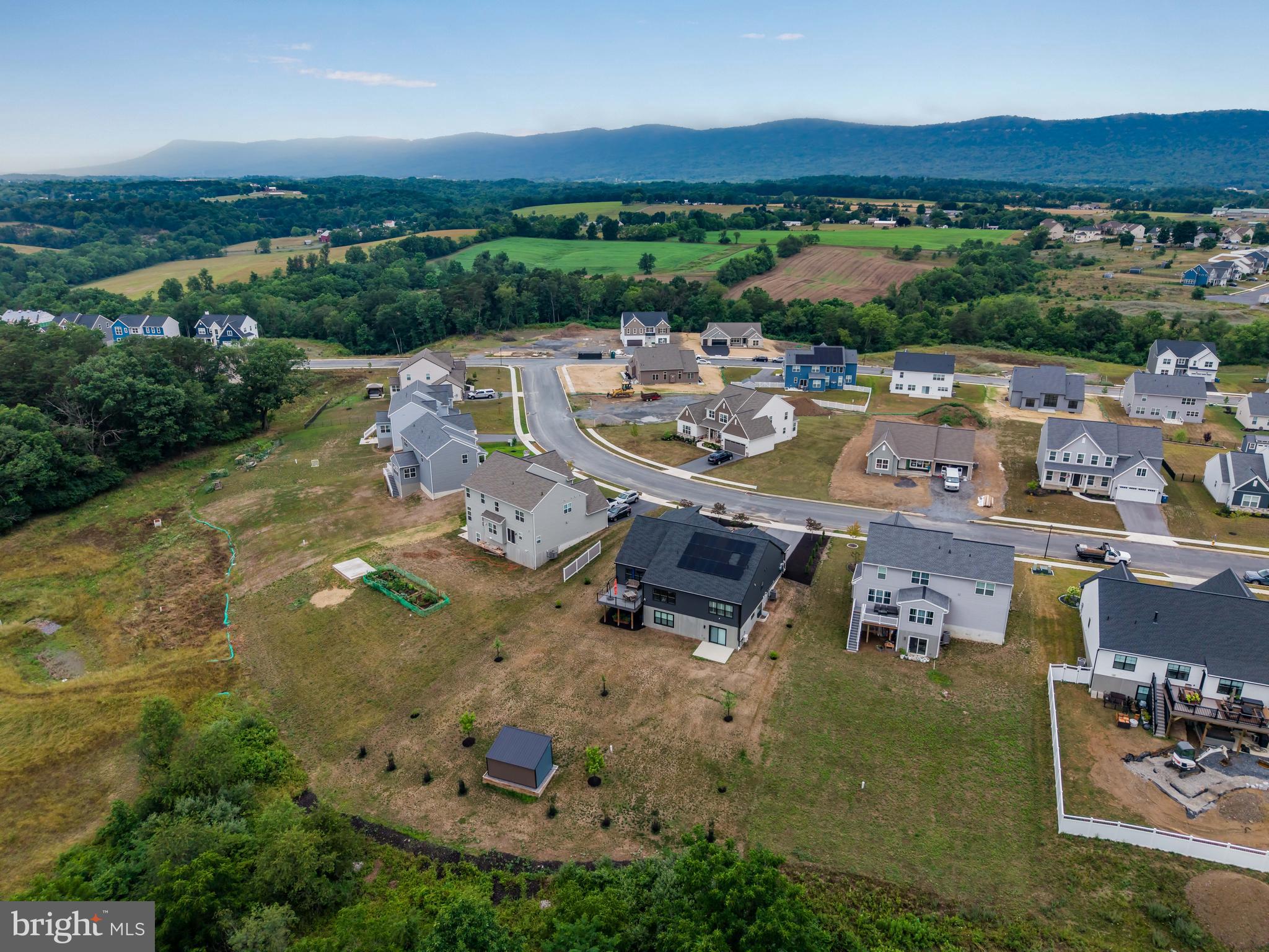 MOUNTAIN VIEW ESTATES - Residential