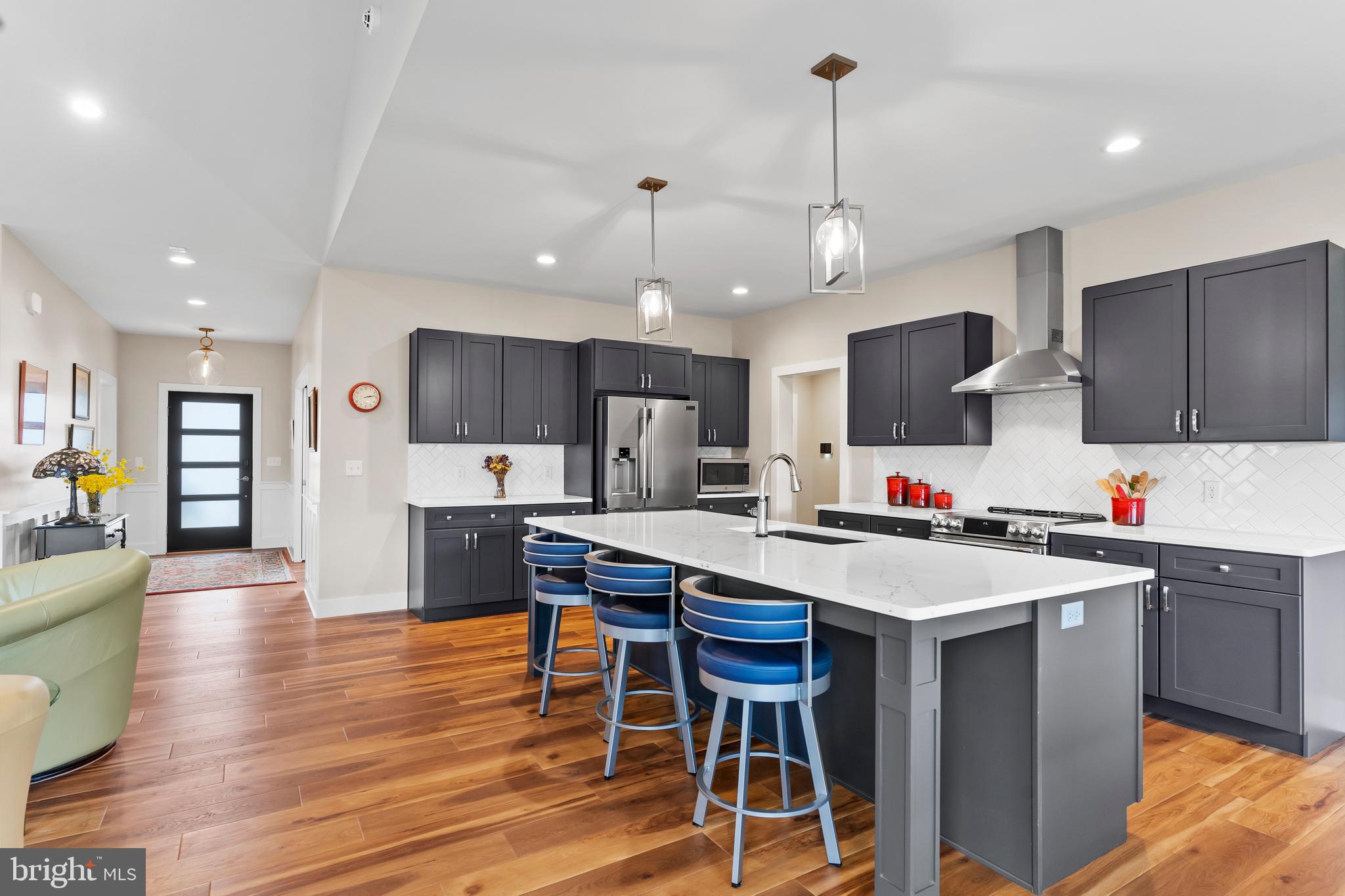 MOUNTAIN VIEW ESTATES - Residential