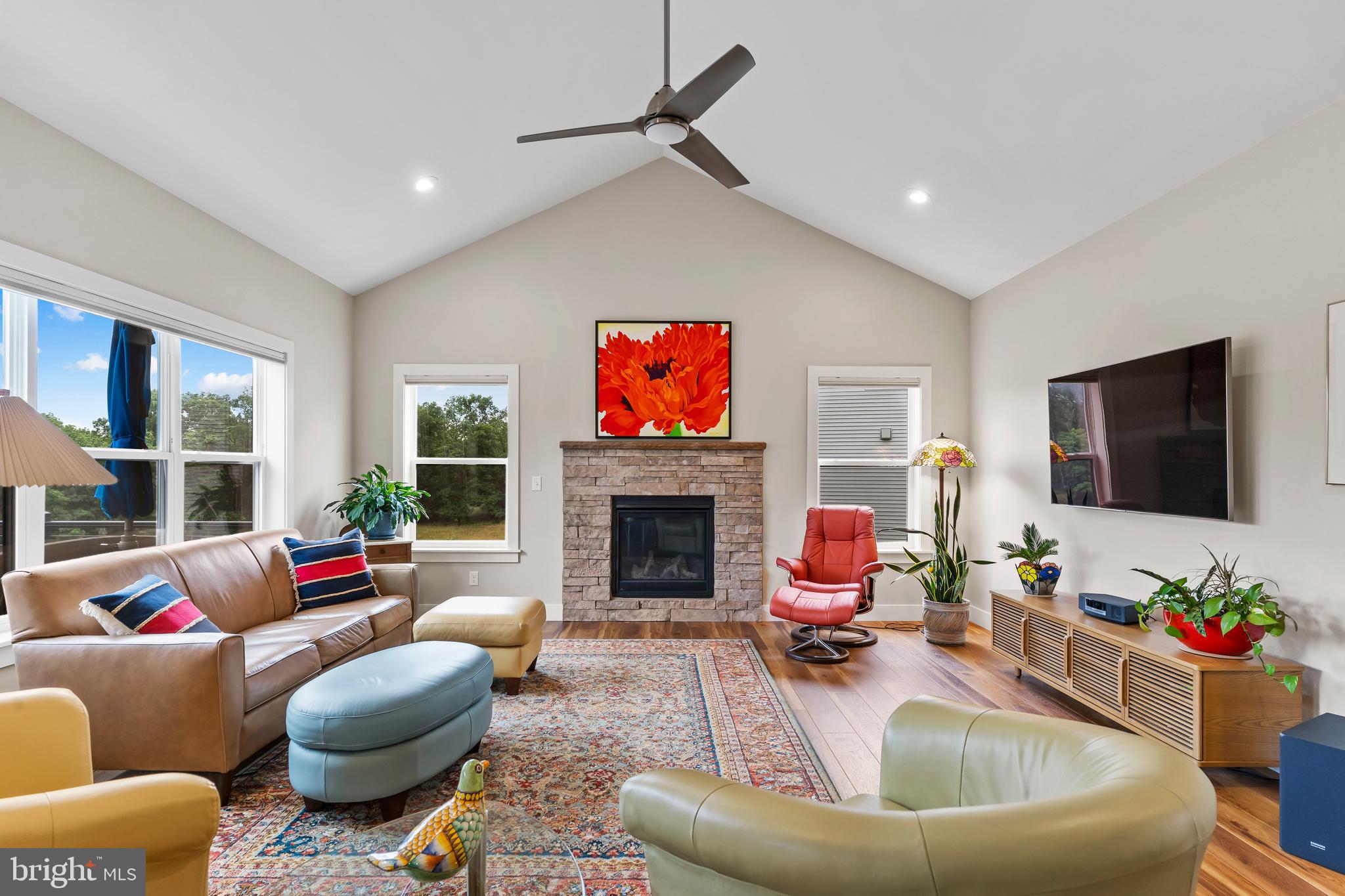 MOUNTAIN VIEW ESTATES - Residential