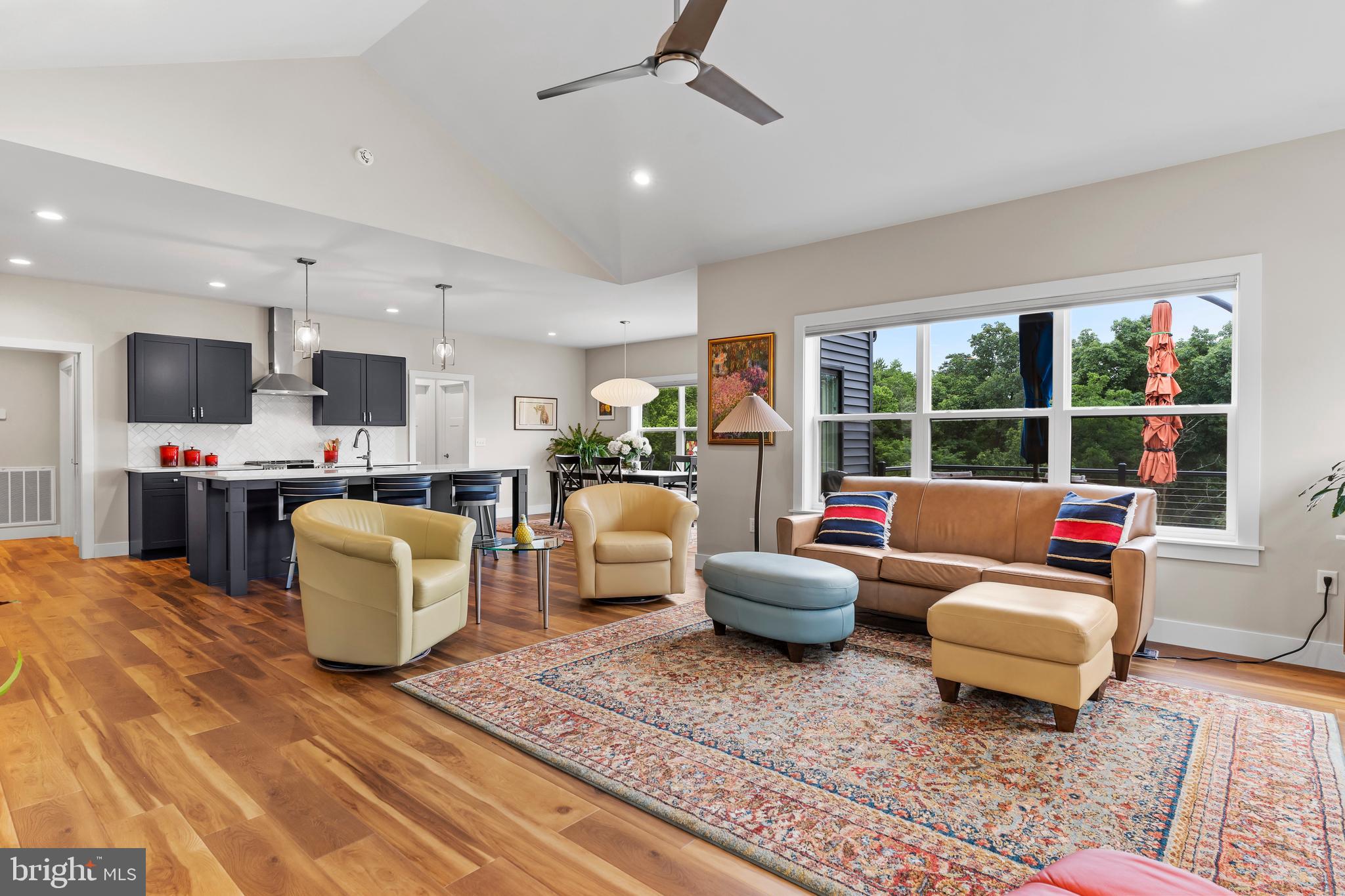 MOUNTAIN VIEW ESTATES - Residential