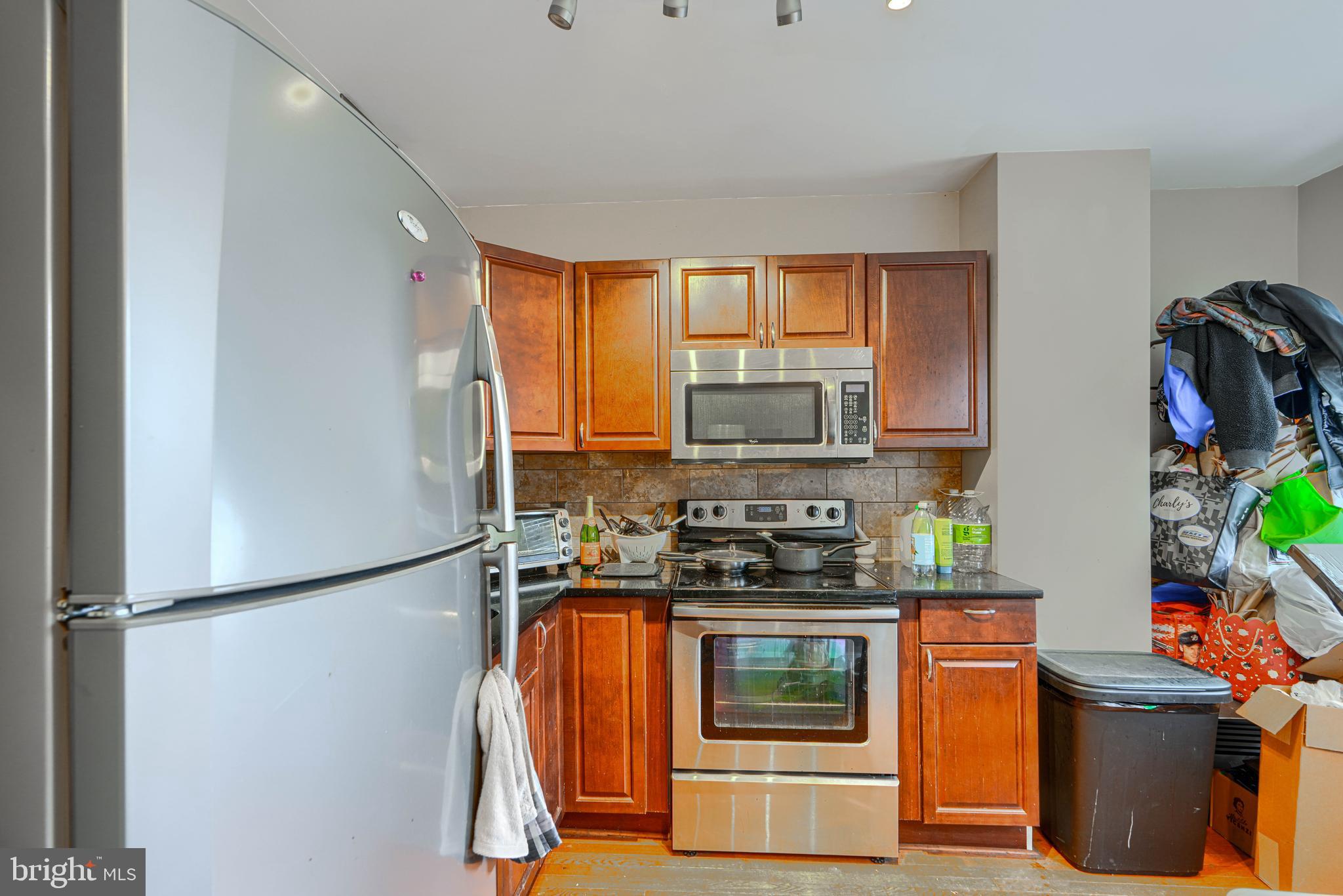 HIGHLANDTOWN - Residential Income