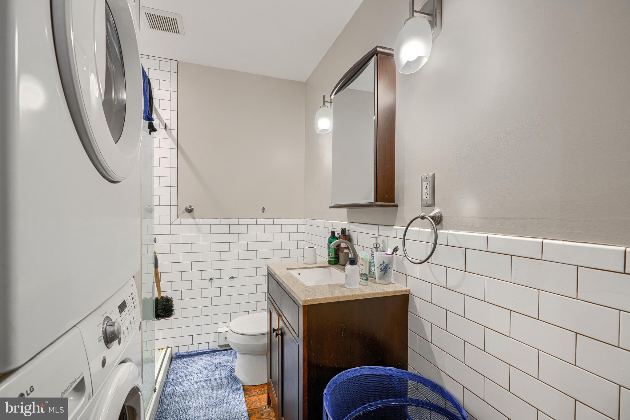 HIGHLANDTOWN - Residential Income