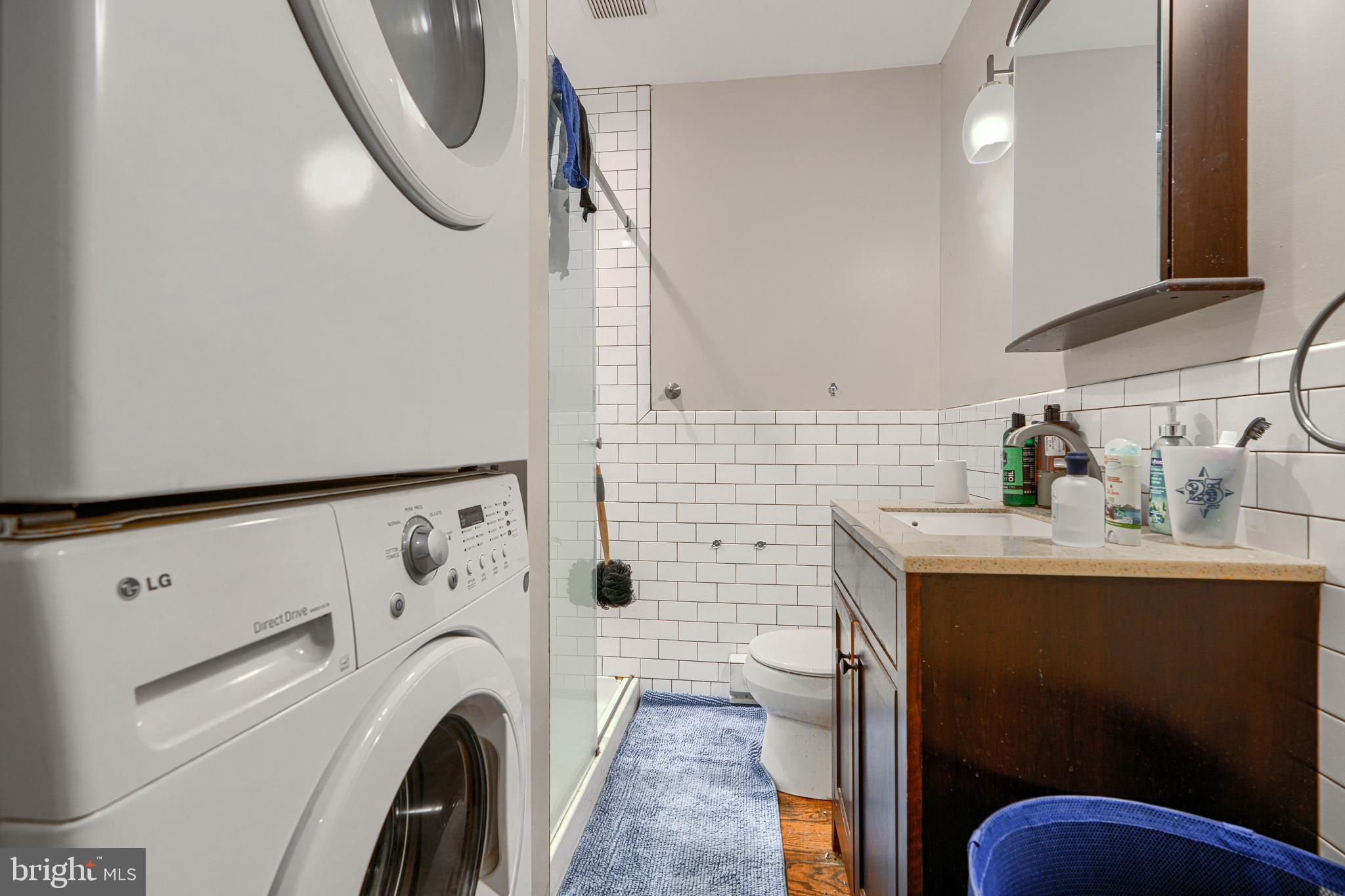 HIGHLANDTOWN - Residential Income