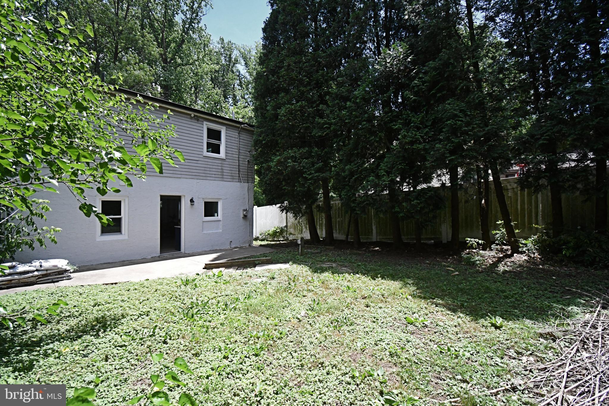 NESHAMINY FALLS - Residential