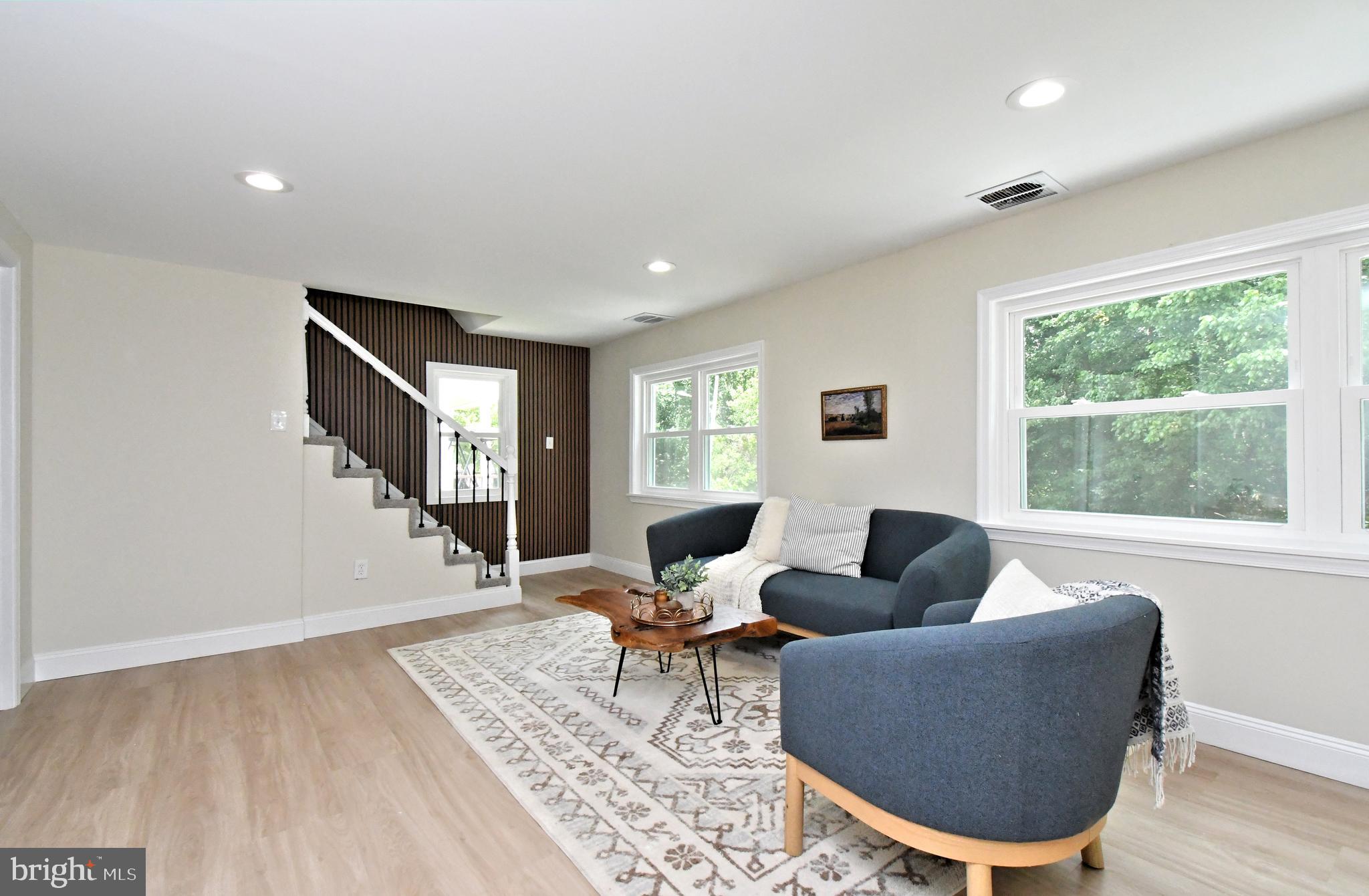 NESHAMINY FALLS - Residential