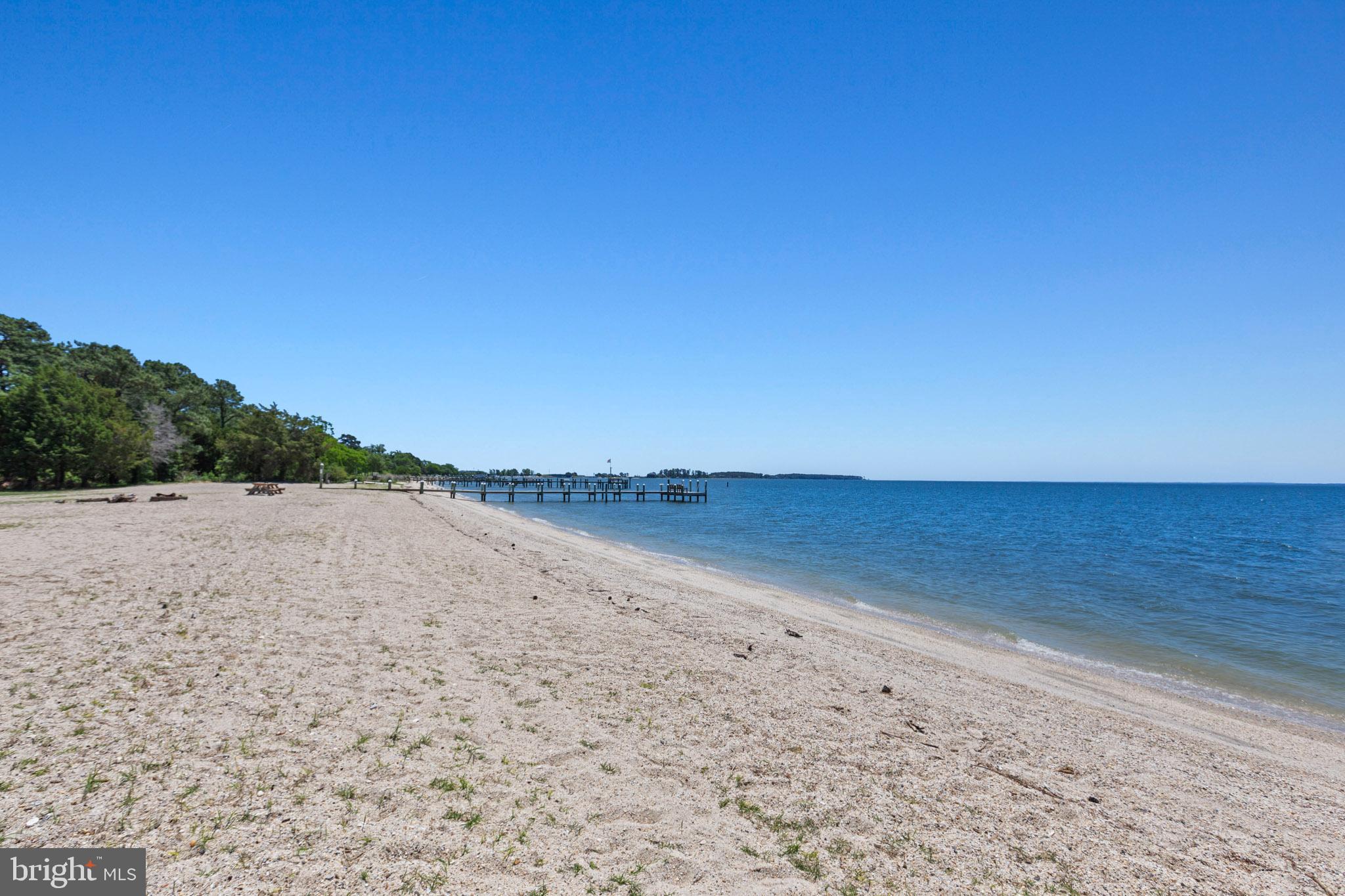 POTOMAC BEACH - Residential