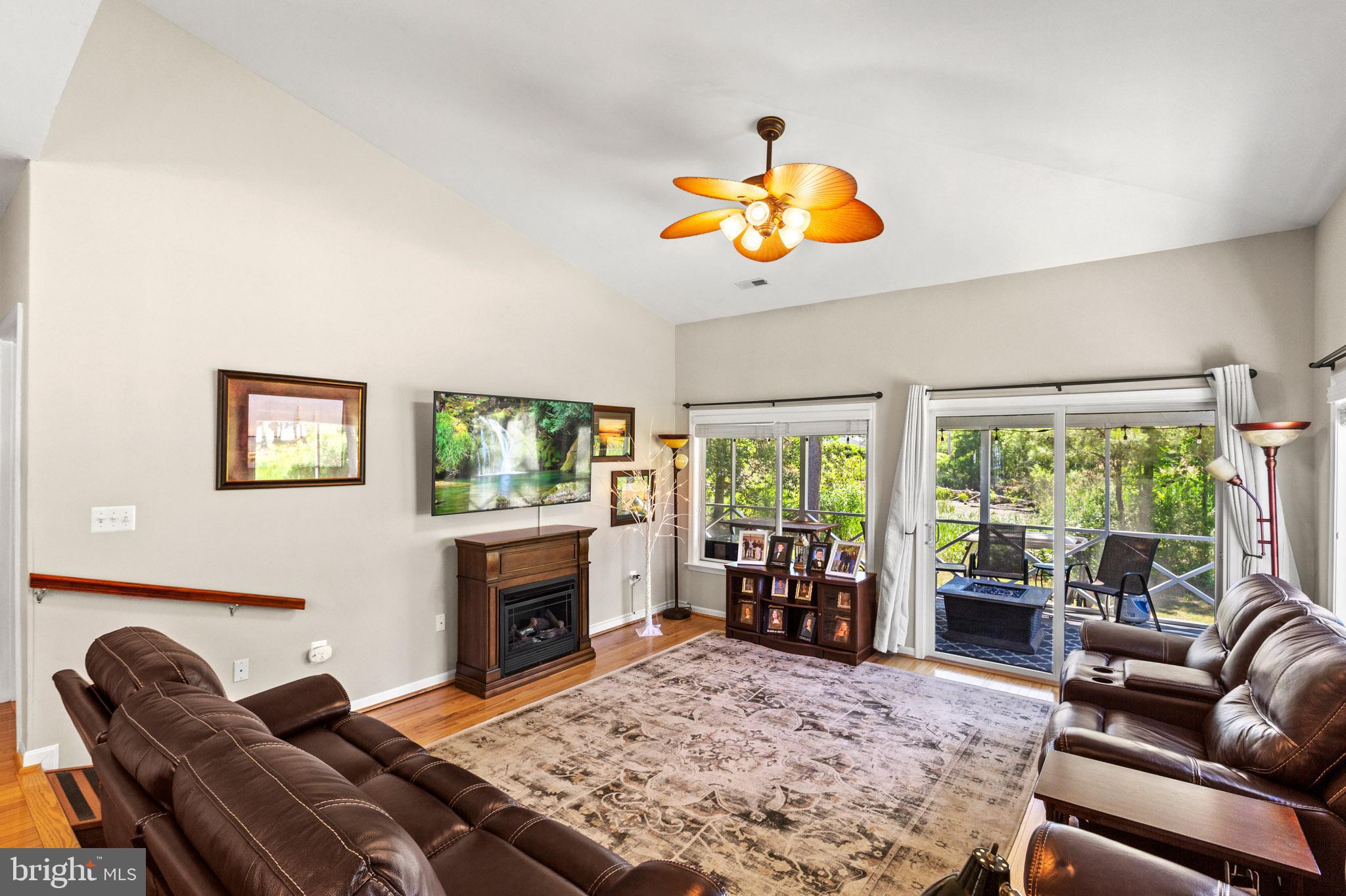 POTOMAC BEACH - Residential