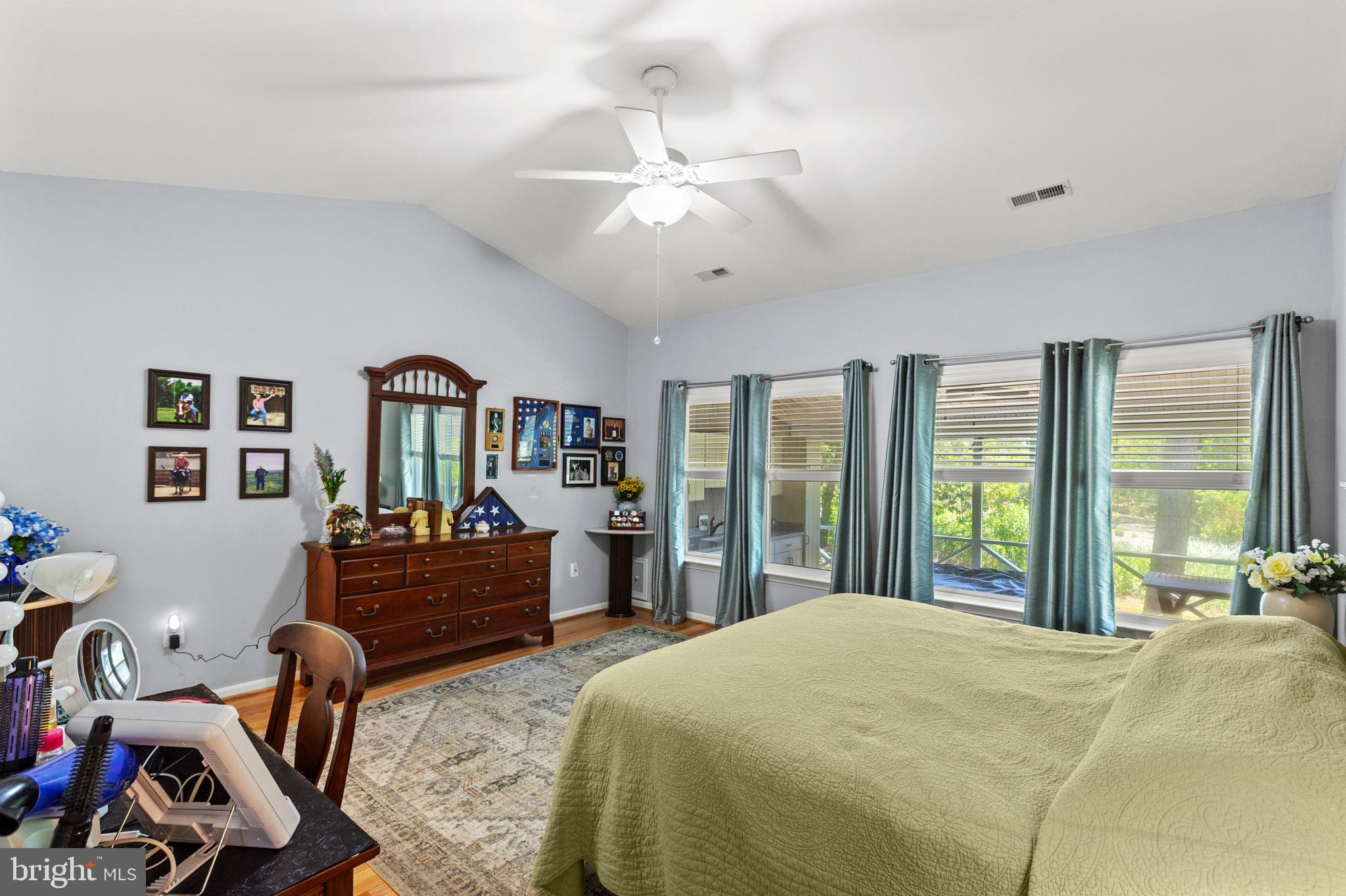 POTOMAC BEACH - Residential