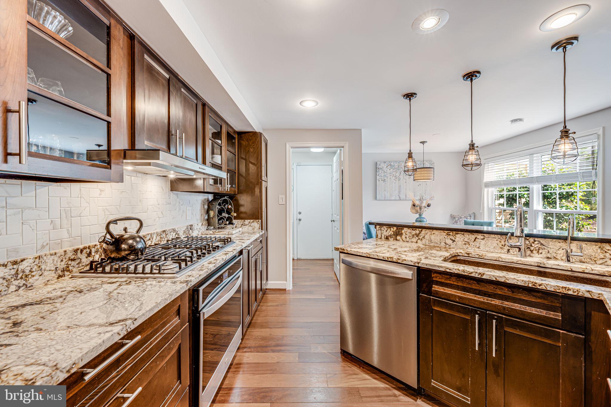 ARBOR GLEN - Residential