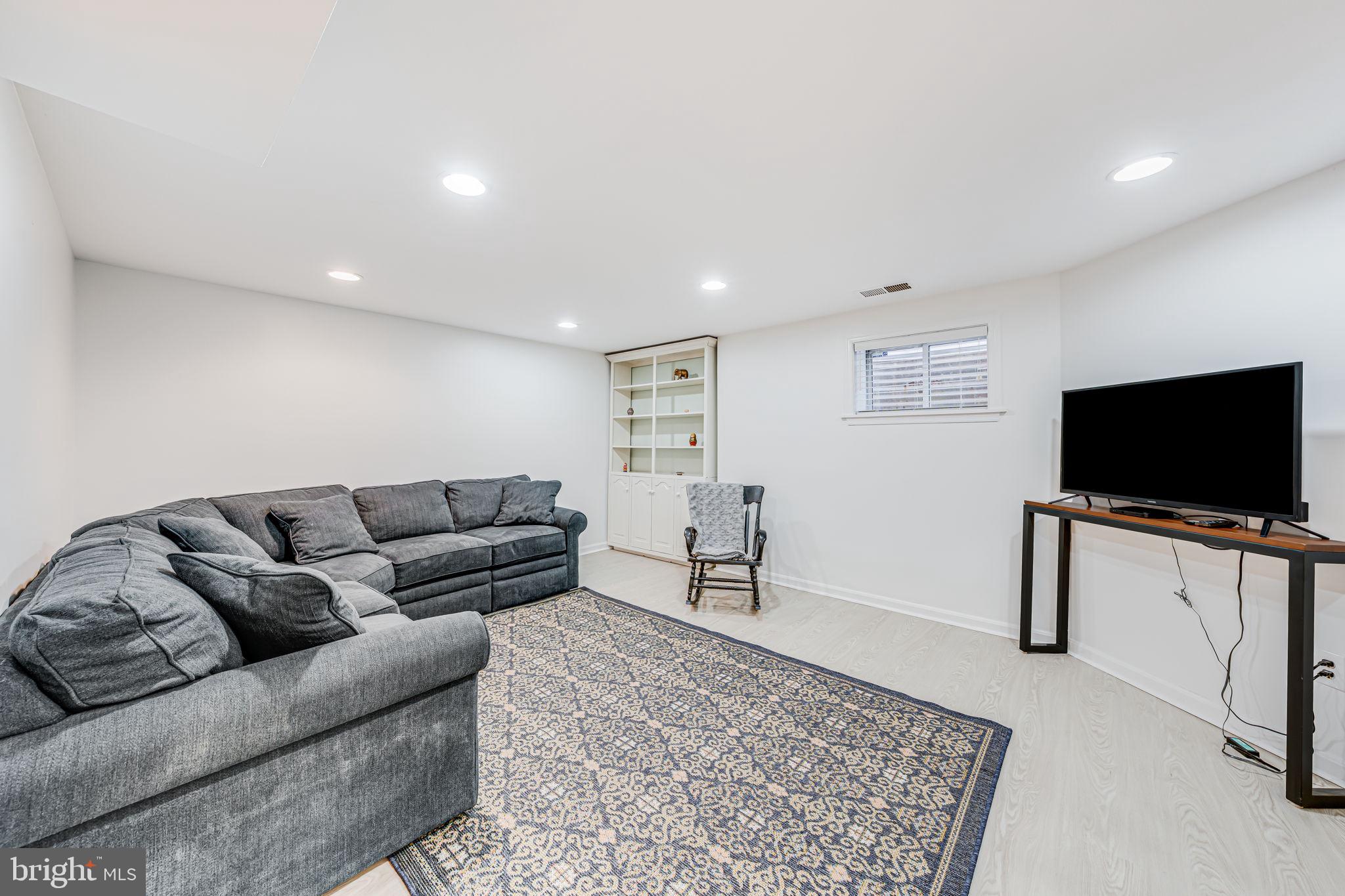 ARBOR GLEN - Residential