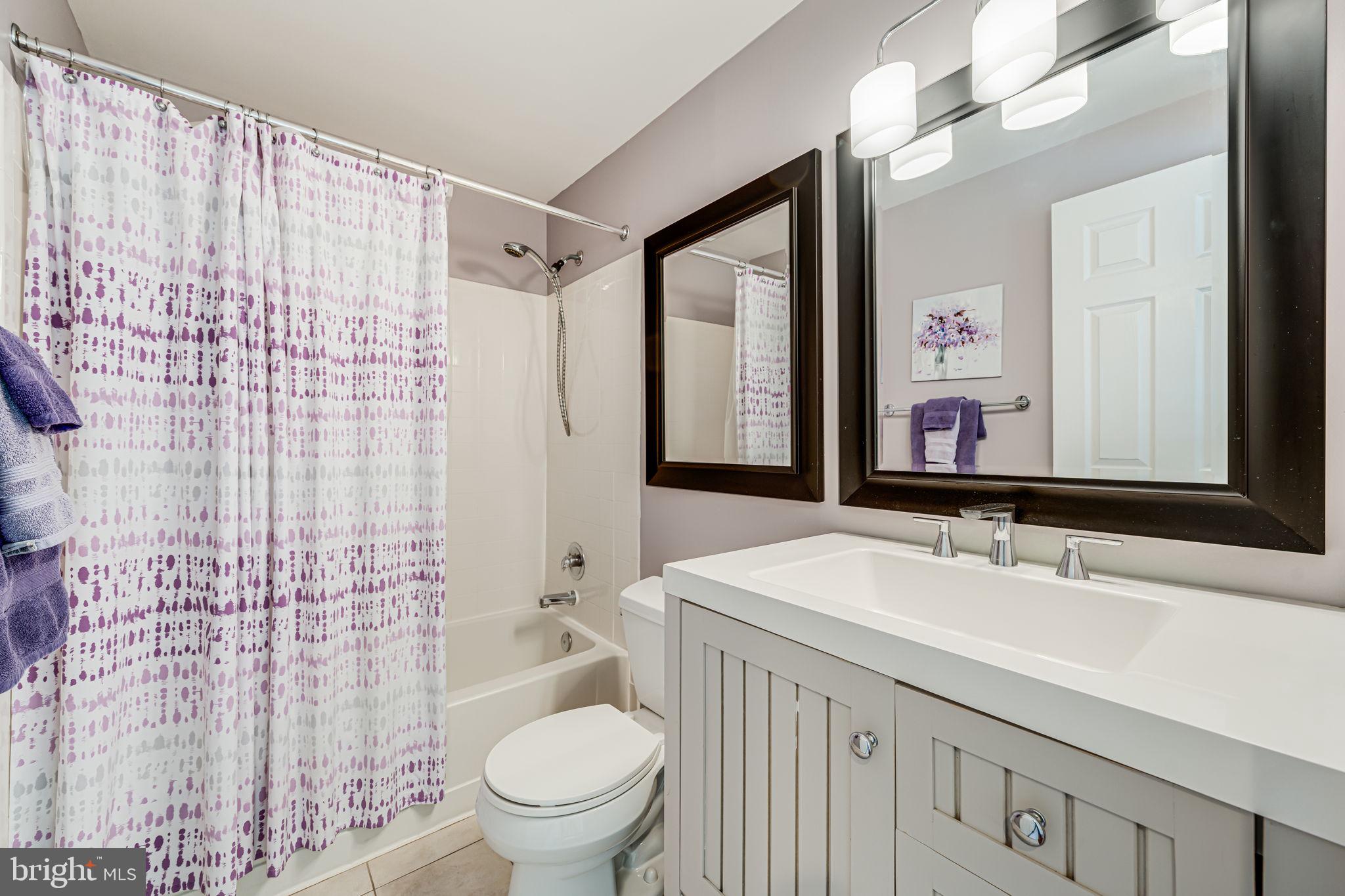 ARBOR GLEN - Residential