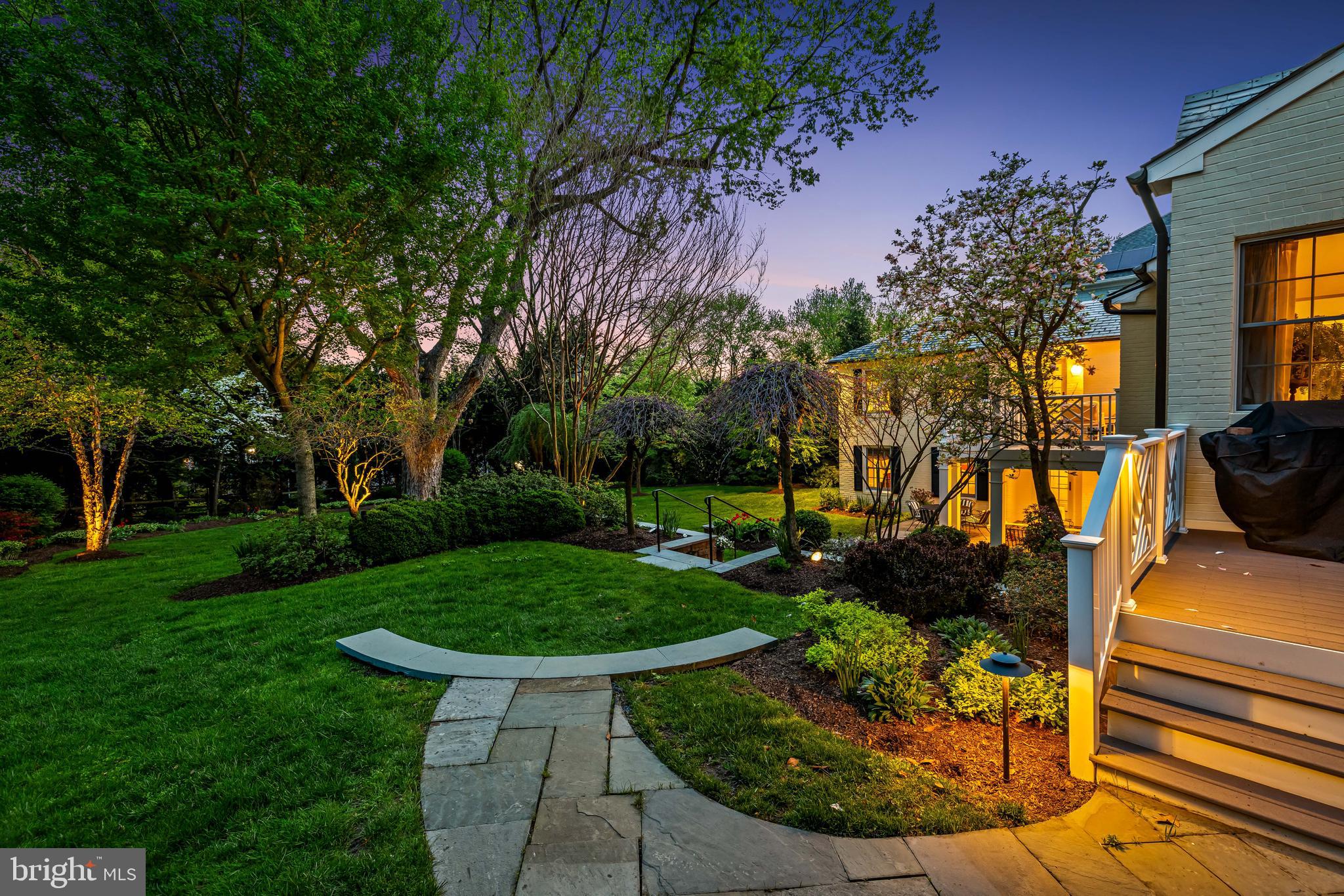 FOUR WINDS/RUXTON - Residential