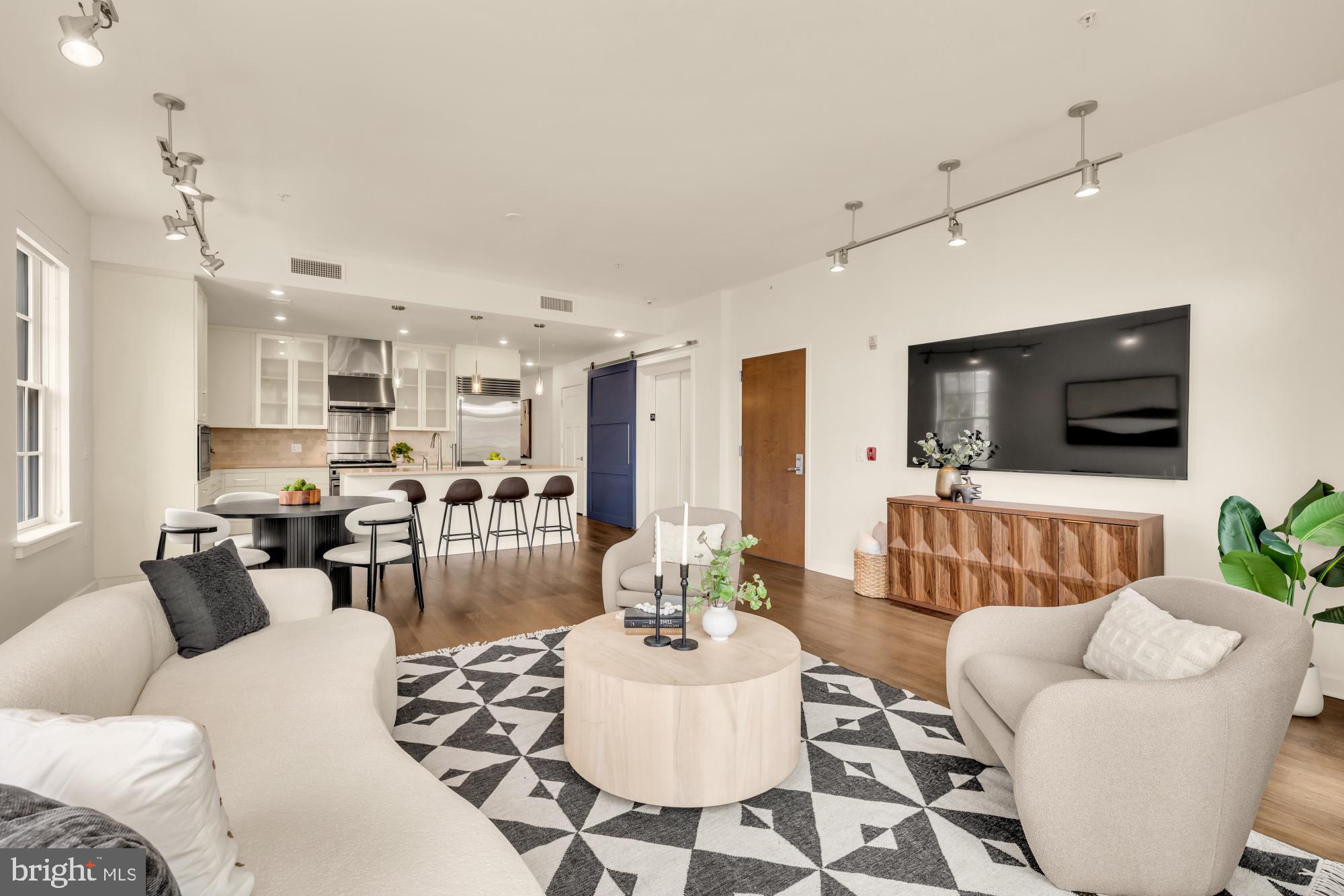 ROSSLYN - Residential