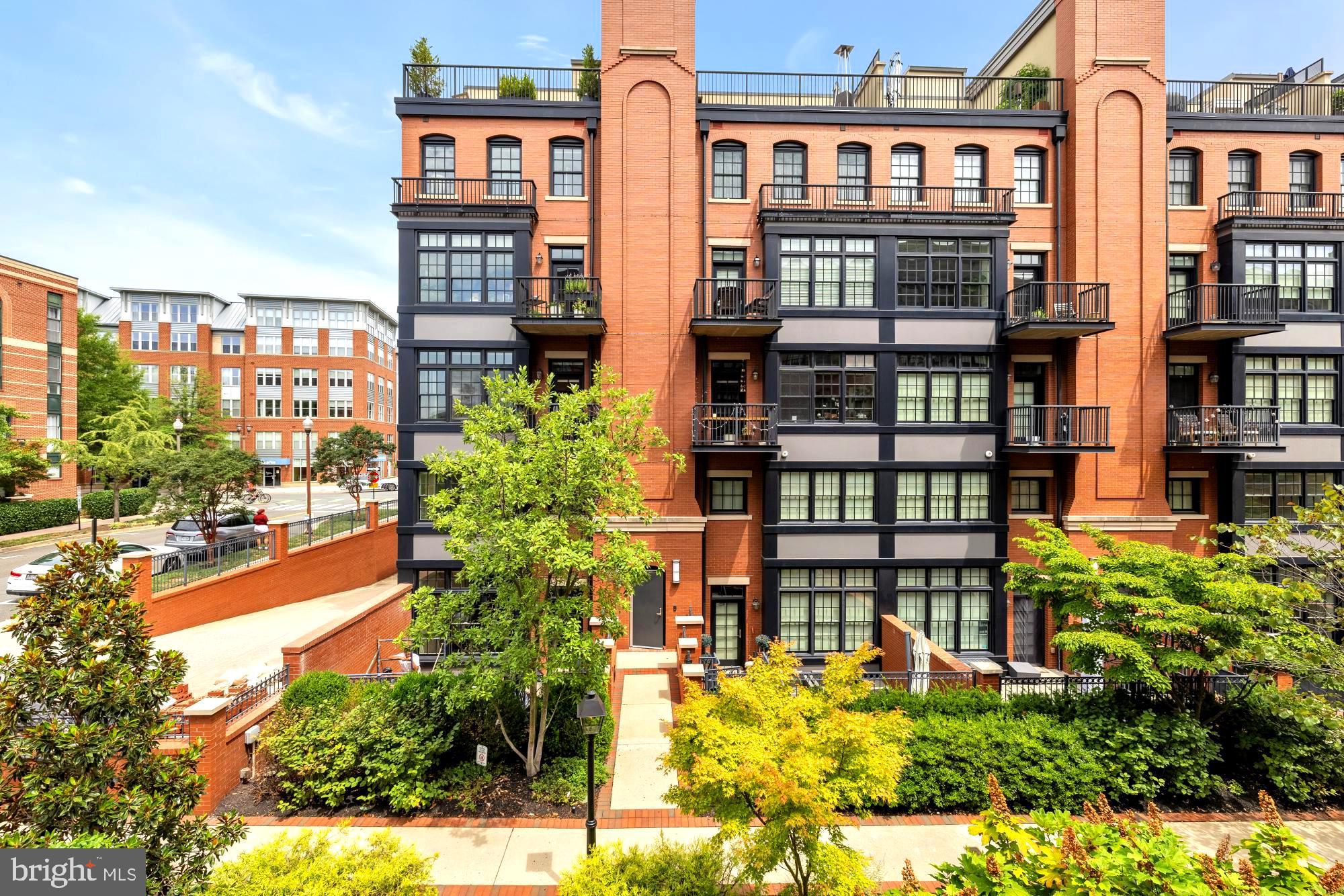 ROSSLYN - Residential