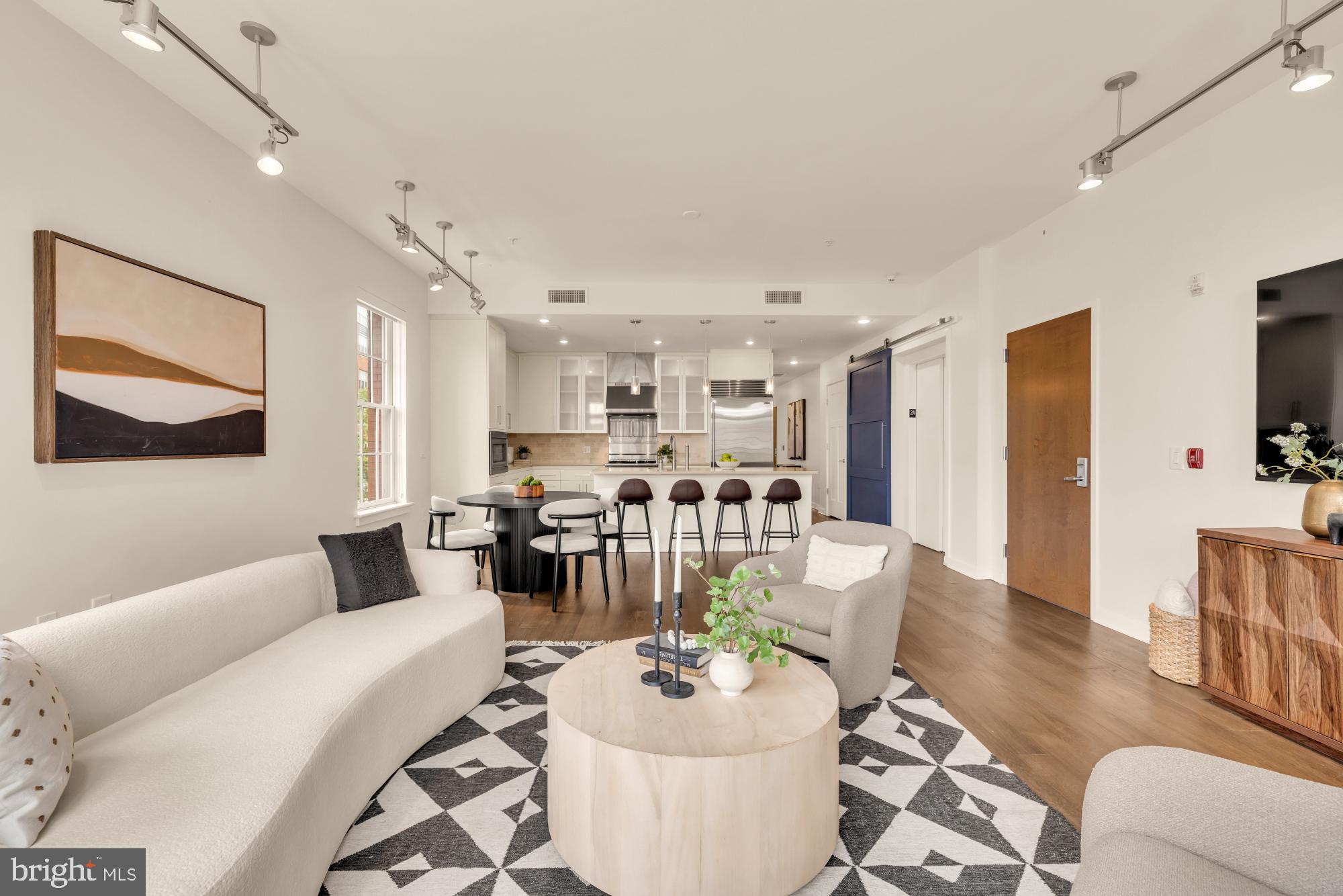 ROSSLYN - Residential