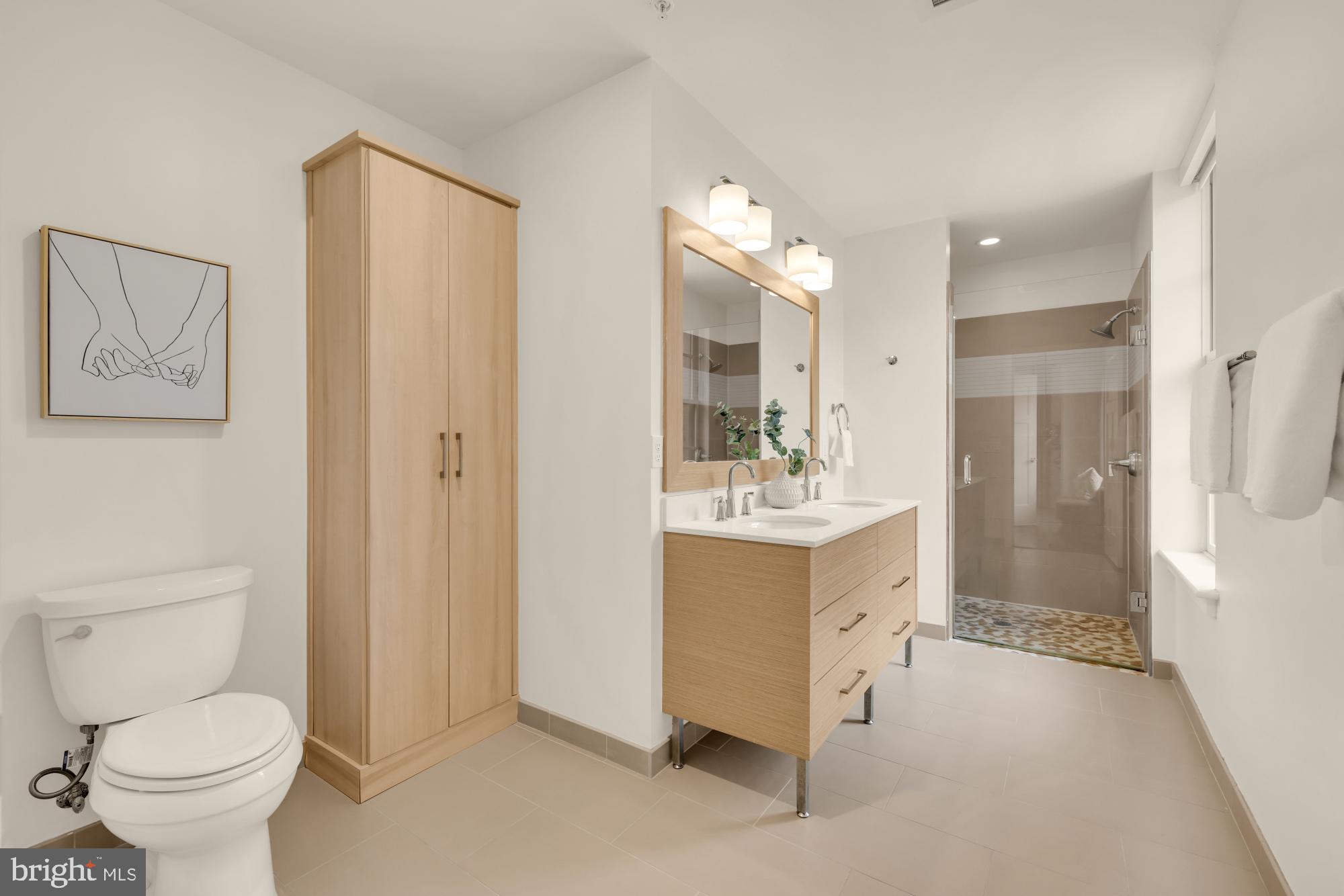ROSSLYN - Residential
