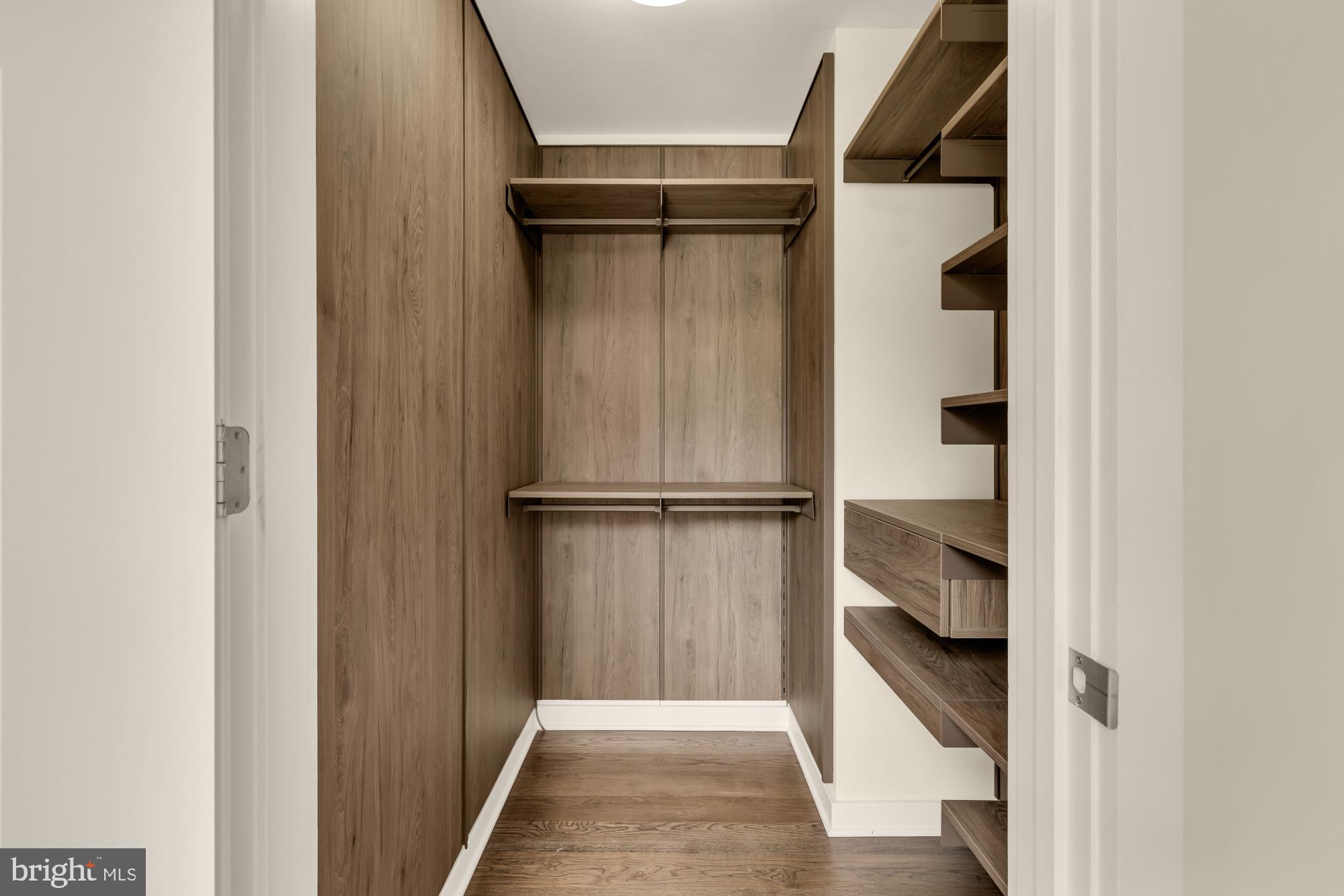 ROSSLYN - Residential