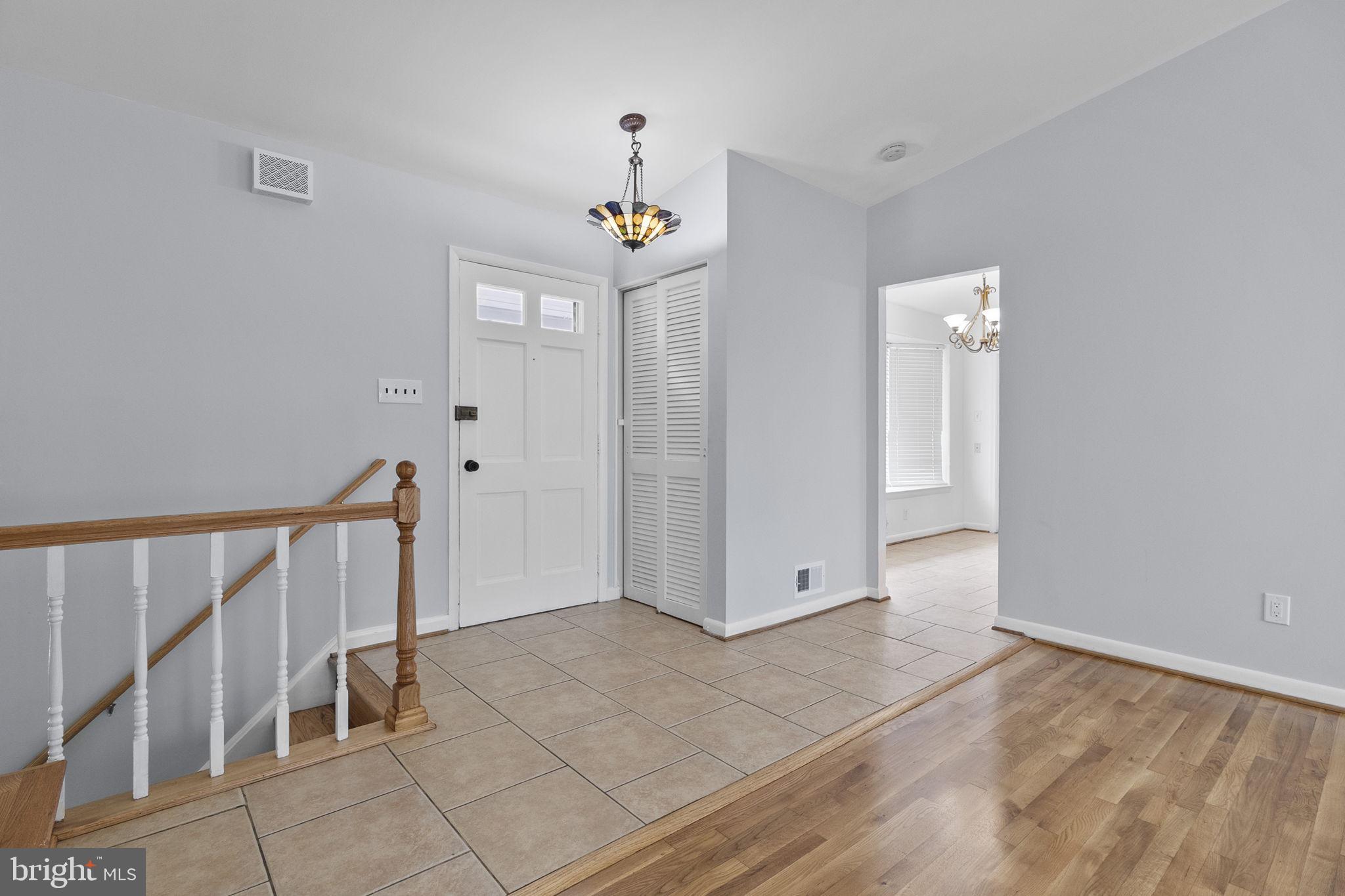 FOXHALL - Residential