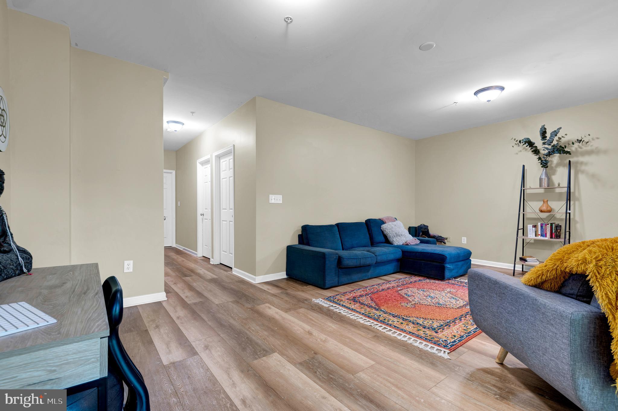 SAN FRANCISCO BY THE BAY - Residential