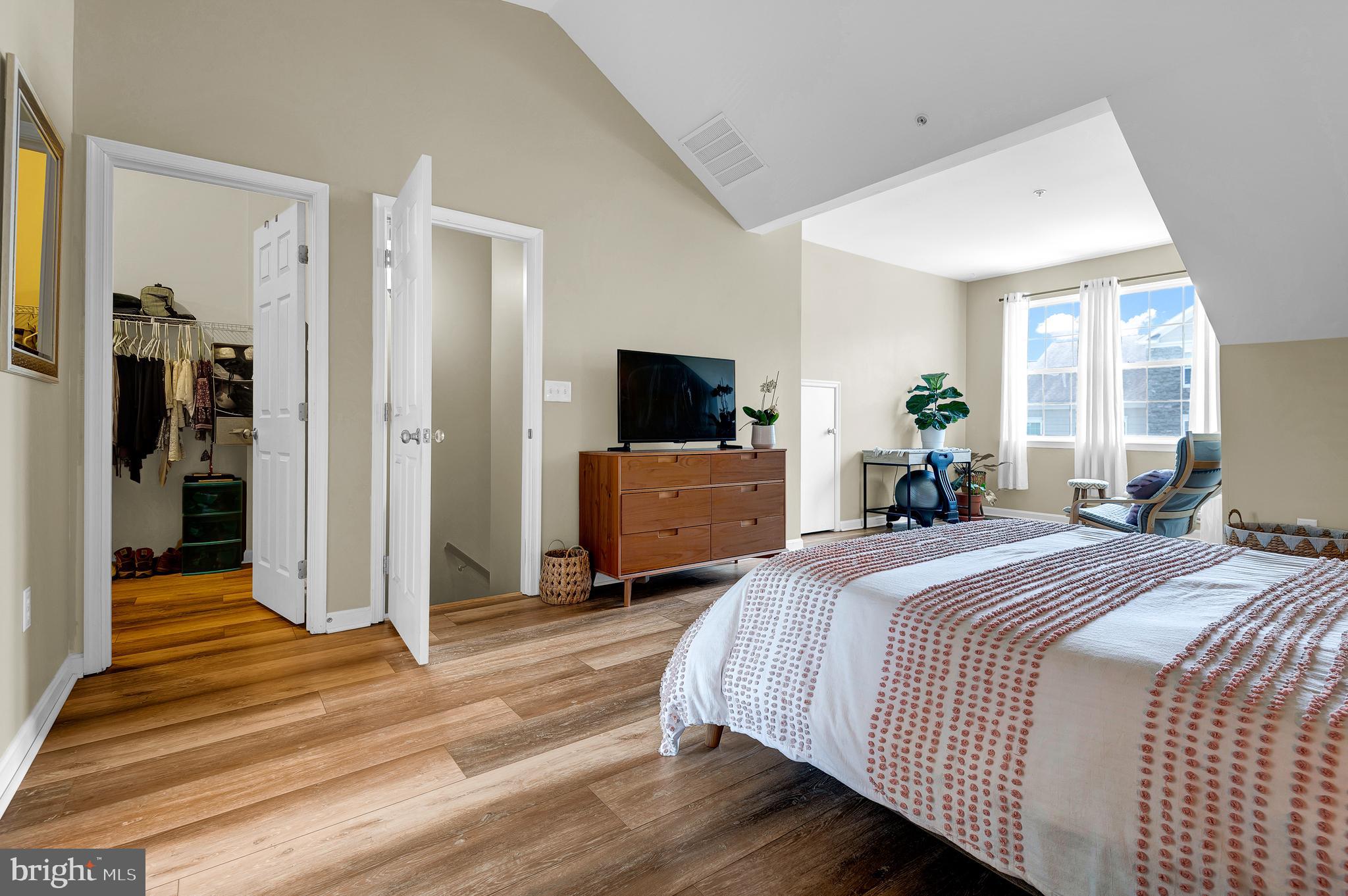 SAN FRANCISCO BY THE BAY - Residential