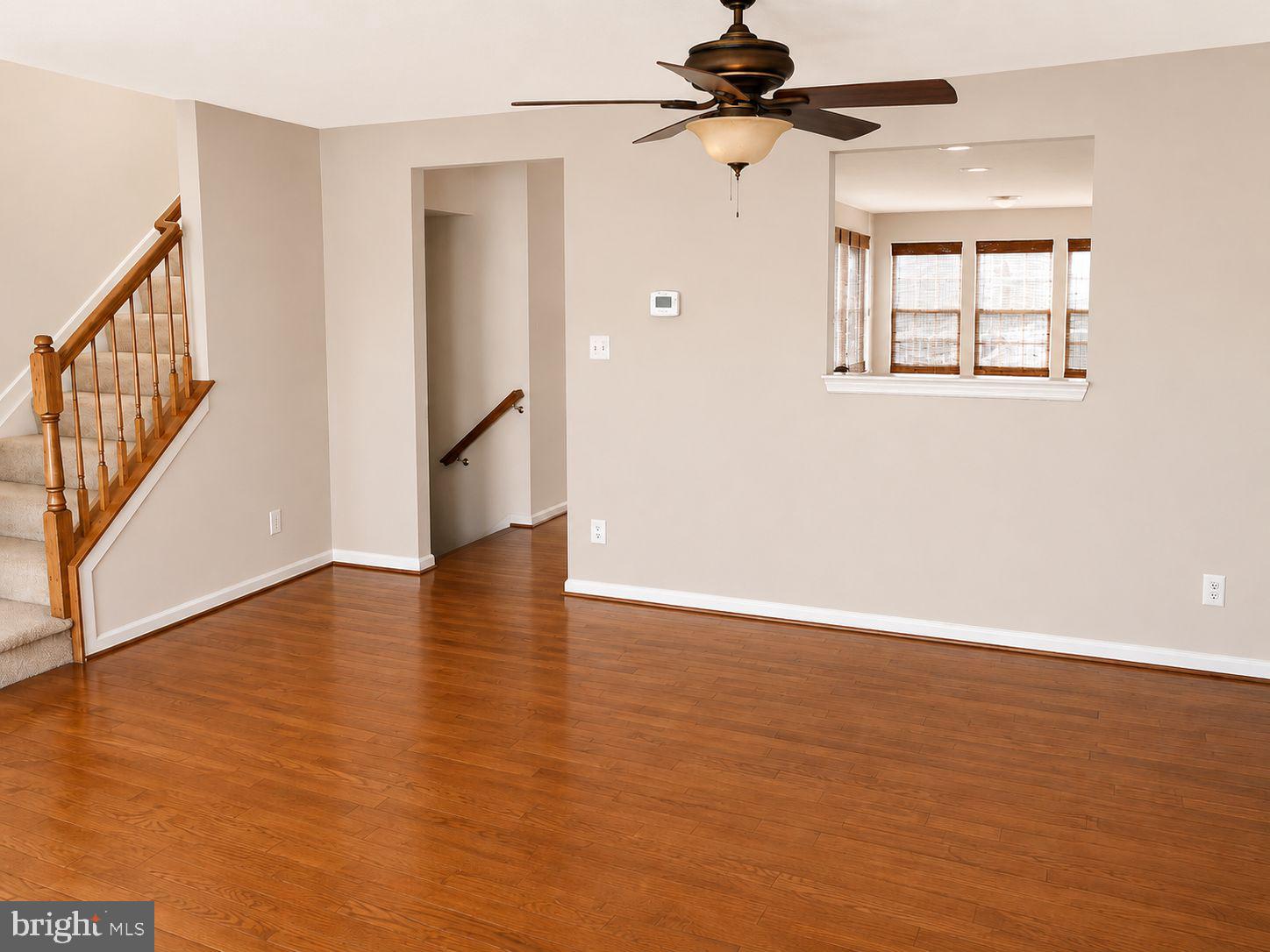 HOLLY WOODS - Residential