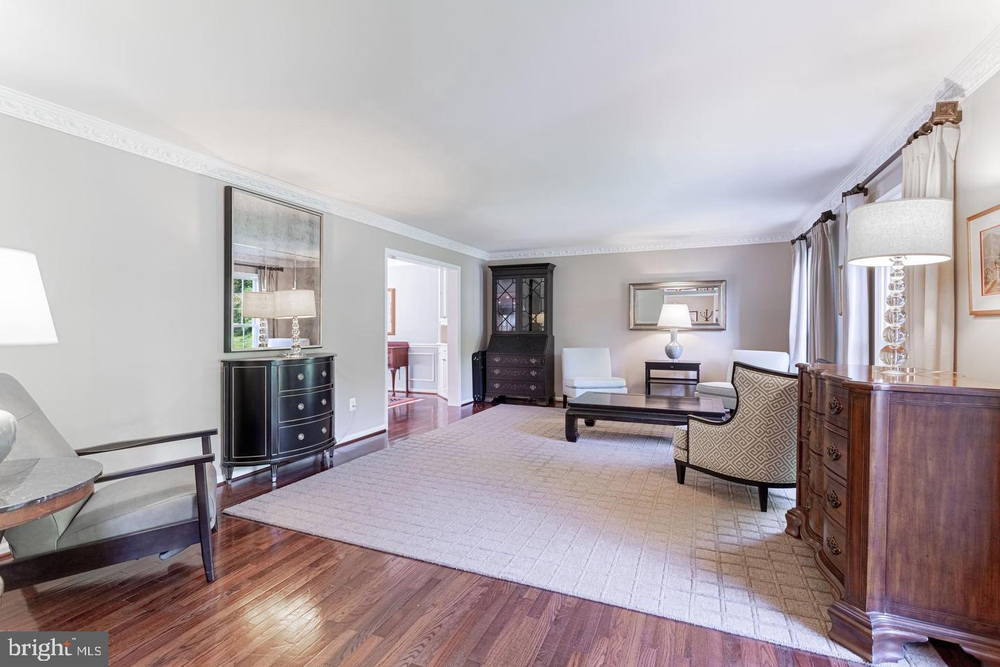 LANGLEY OAKS - Residential